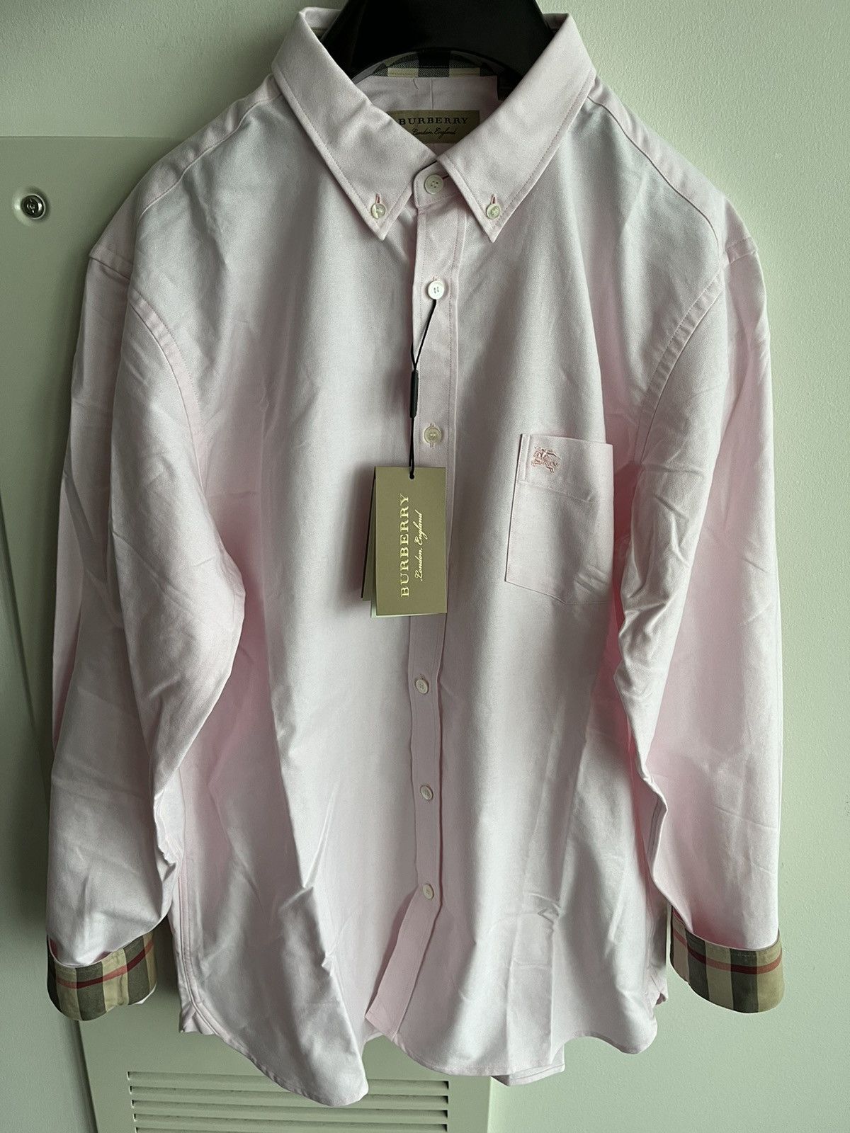 Burberry Sold out Brand New Classic Burberry Check Logo Dressy Shirt Size US L / EU 52-54 / 3 - 10 Thumbnail