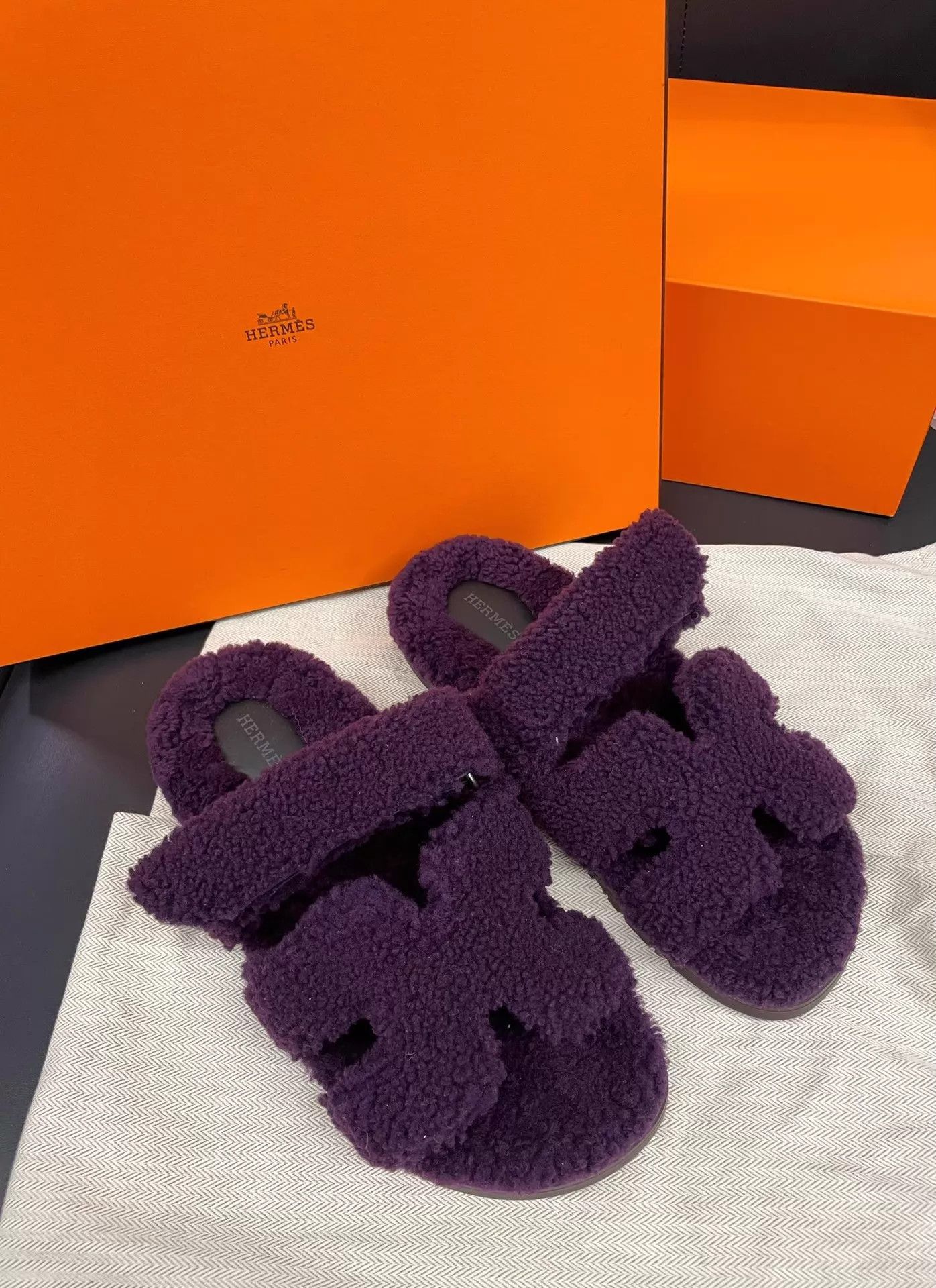 Hermes Hermes Fur Open-Toe Velcro Slip-On Mule Purple 39 Size US 8.5 / IT 38.5 - 3 Thumbnail