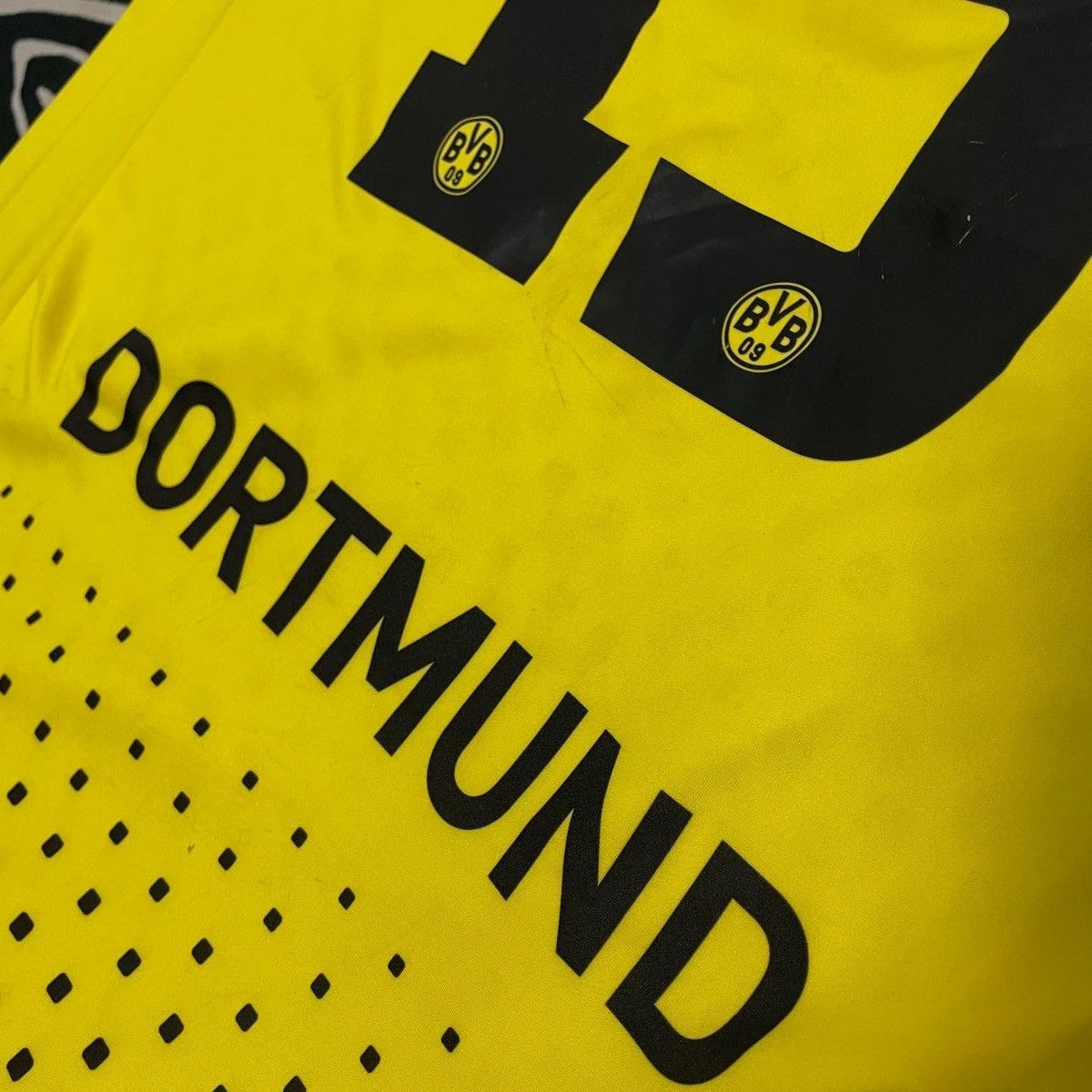 Kappa Puma 2011/12 Borussia Dortmund 15 Mats Hummels Jersey Size US L / EU 52-54 / 3 - 6 Thumbnail