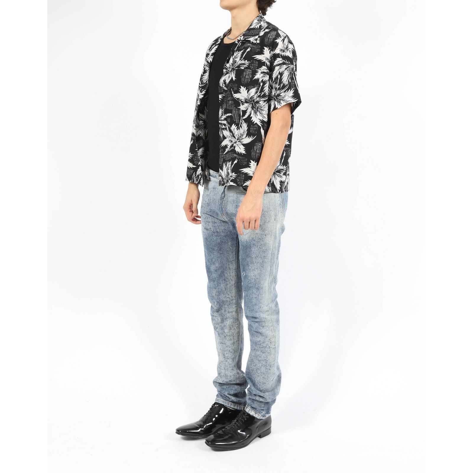 Saint Laurent Paris SS14 Shortsleeve Shirt in Black & White Floral Printed Silk Size US L / EU 52-54 / 3 - 7 Thumbnail