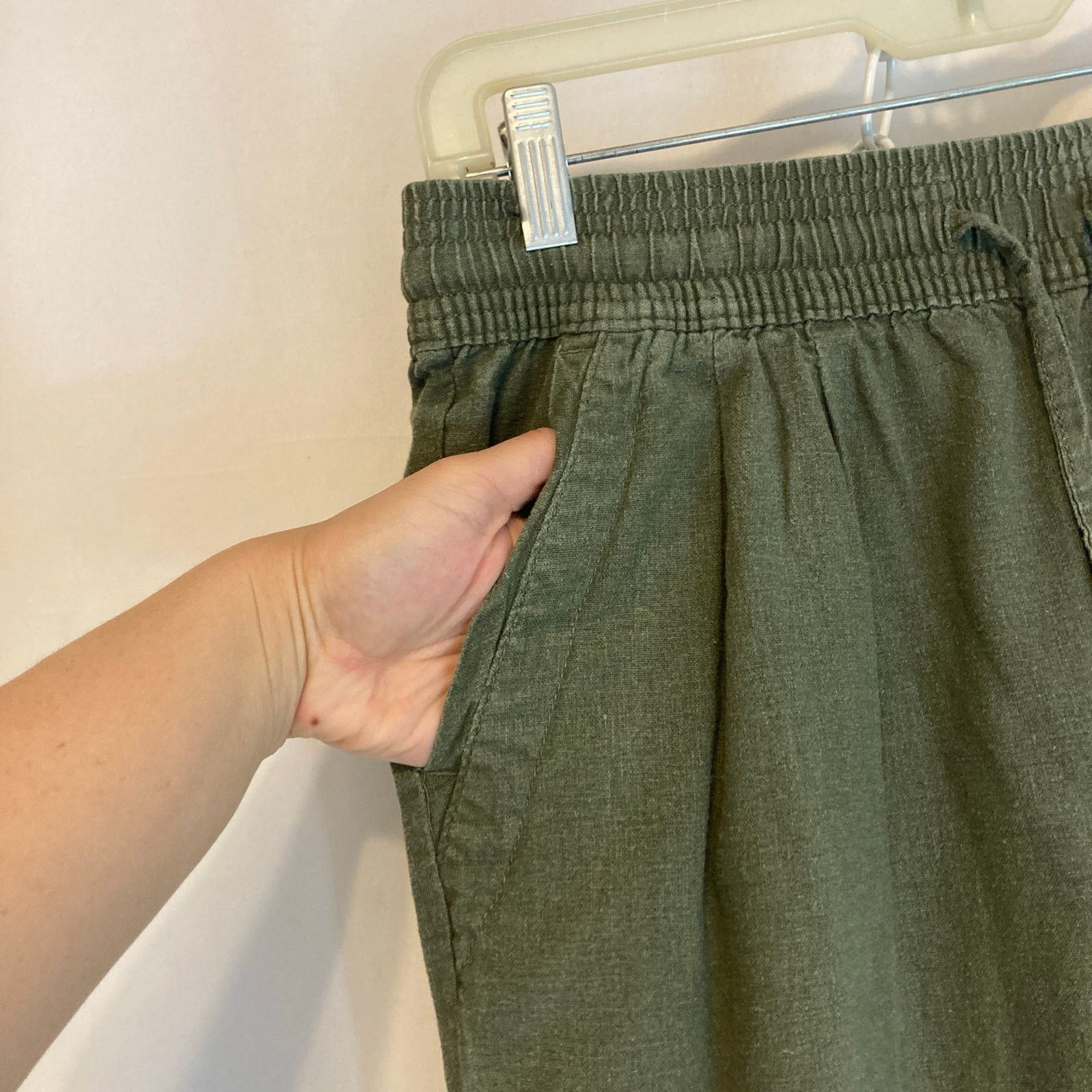 Other Time and Tru Linen Blend Green Drawstring Jogger Pants Size 27" / US 4 / IT 40 - 3 Thumbnail