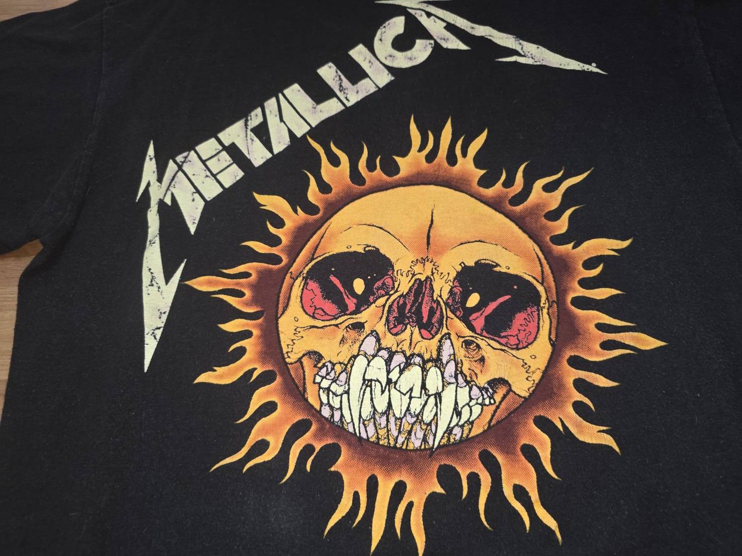 Band Tees Vintage Metallica Pushead Flaming sun ©1994 T-shirt Size US L / EU 52-54 / 3 - 5 Thumbnail