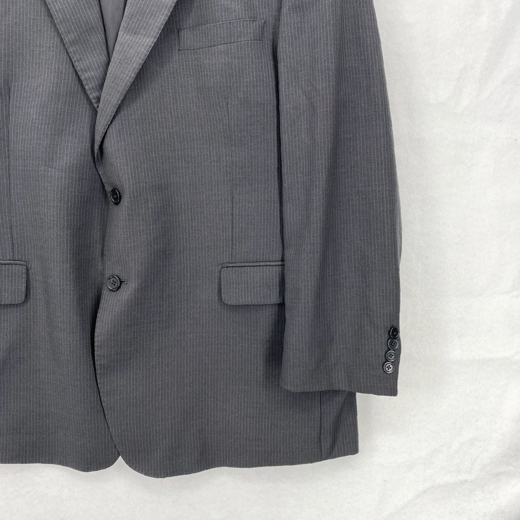 Saks Fifth Avenue VINTAGE BLACK Saks Fifth Avenue Blazer Mens 48R Gray Wool Pinstripe Zegna Jacket Notch Lapel Two-Button Classic 2 Piece Suit Jacket Size 48R - 3 Thumbnail