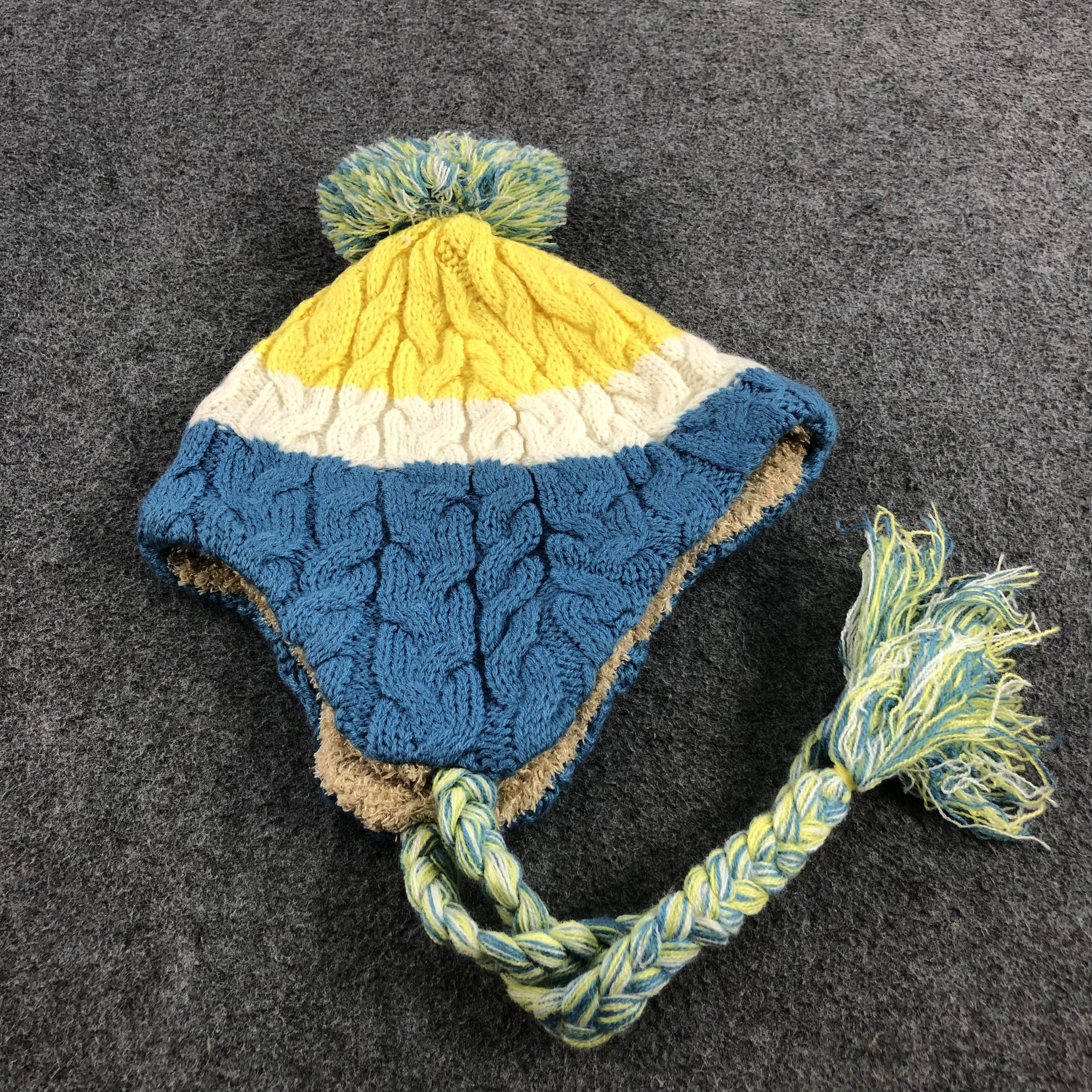 Vintage Unknown Earflap Cable Knit Bobble Beanie Snowcap B233 Size ONE SIZE - 5 Thumbnail