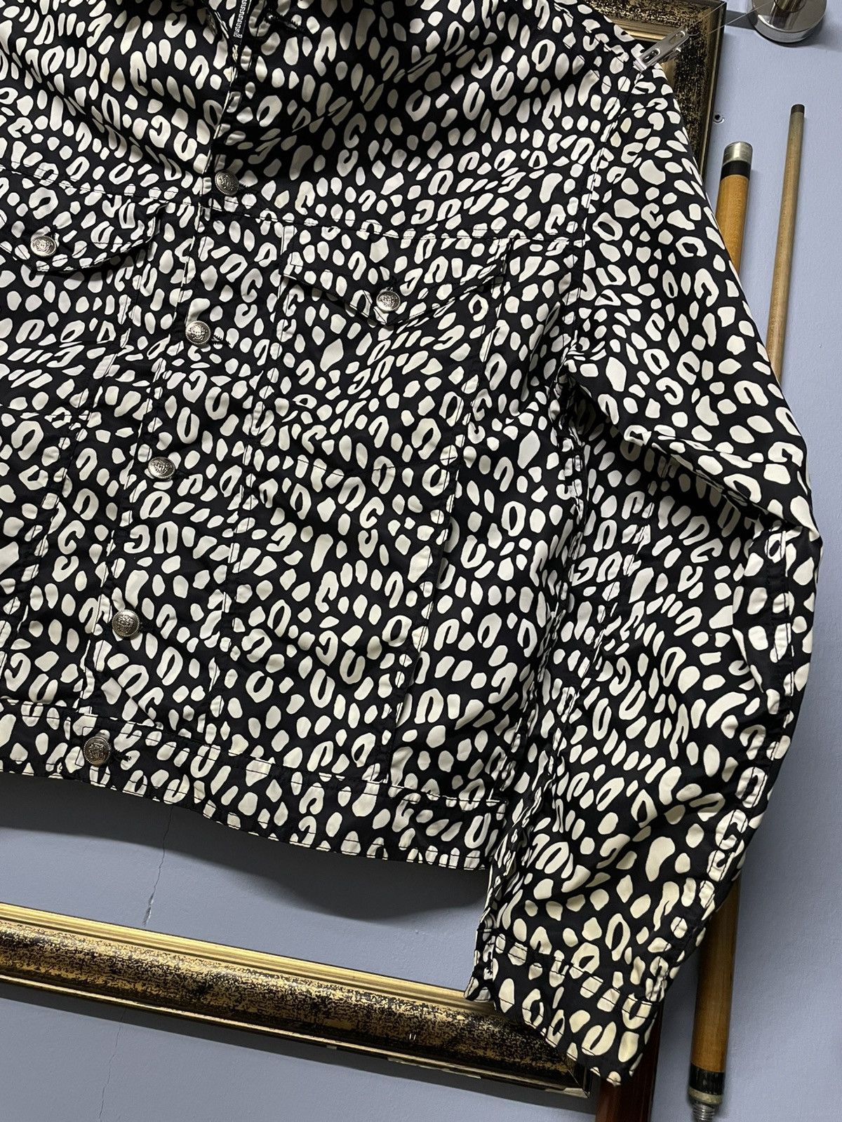 Versace Og Vintage Versace Animal Abstract Cropped High Fashion Look Size US L / EU 52-54 / 3 - 5 Thumbnail