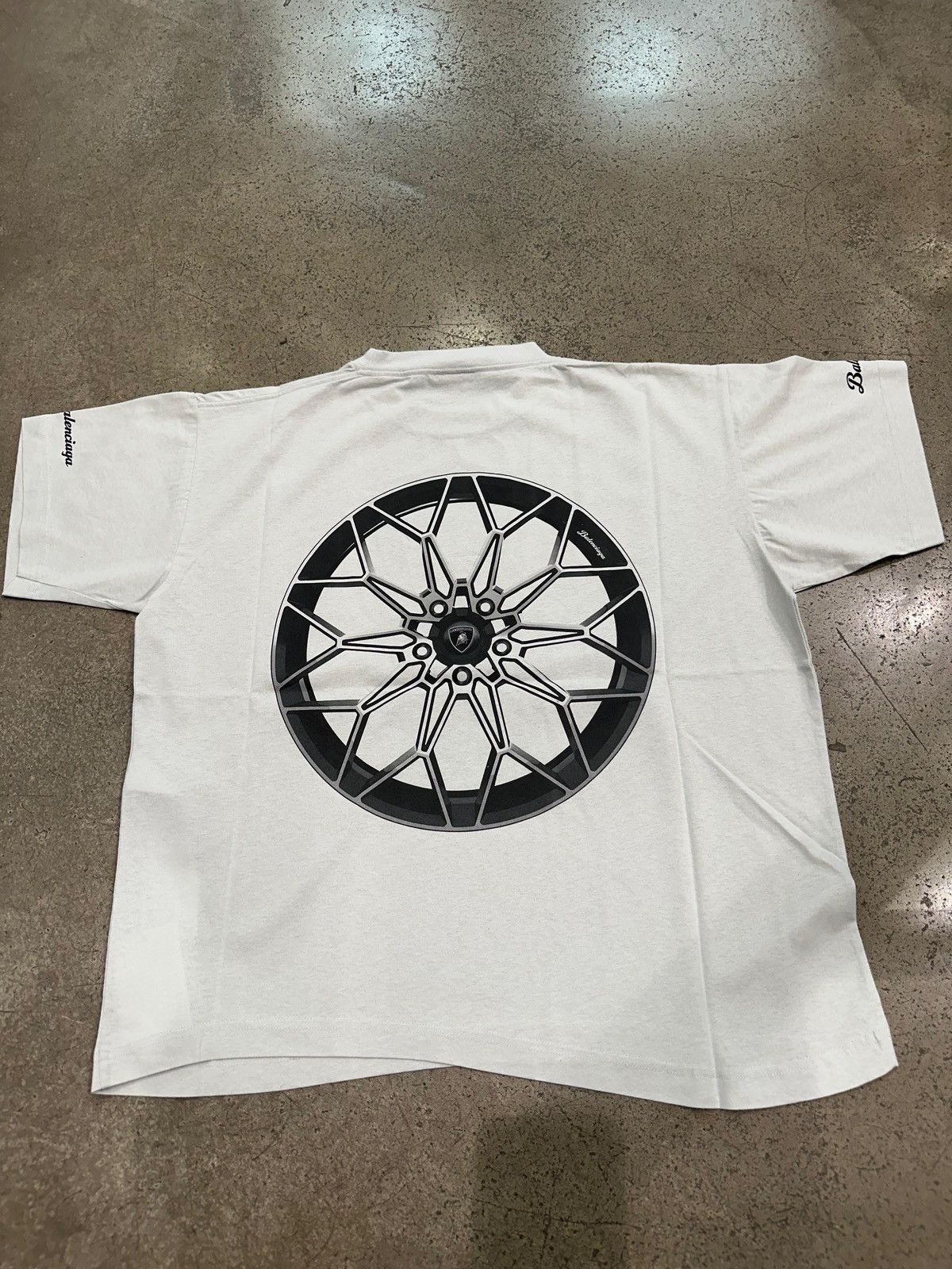 Balenciaga BALENCIAGA - Boxy T-shirt Lamborghini Dirty White Size US M / EU 48-50 / 2 - 2 Thumbnail