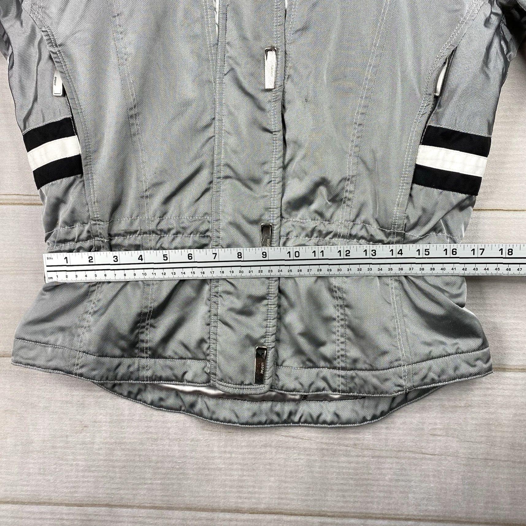 Spyder VINTAGE Spider Womens Ski Jacket Gray 4 Zip Hooded Pockets Logo Insulated Thinsulate Winter Casual Mens Womens Girls? Size S / US 4 / IT 40 - 5 Thumbnail