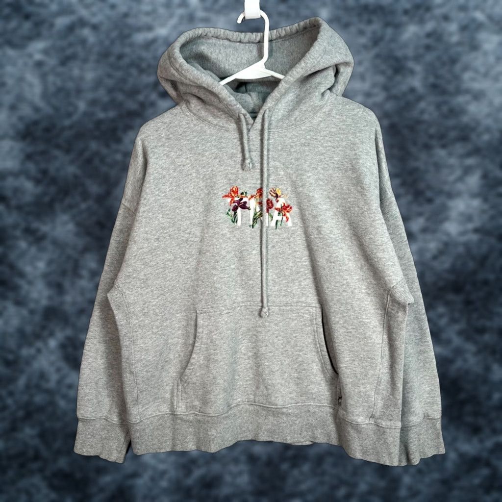 TNA TNA Womens Hoodie Size 2 Gray Sweatshirt W/ Floral Embroidery Cotton Blend Size XS / US 0-2 / IT 36-38 - 1 Thumbnail