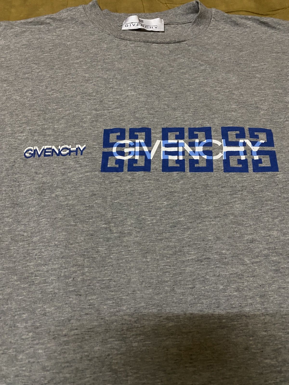 Givenchy Givenchy Spellout Big Logo Geometric Design T Shirt Size US M / EU 48-50 / 2 - 2 Thumbnail