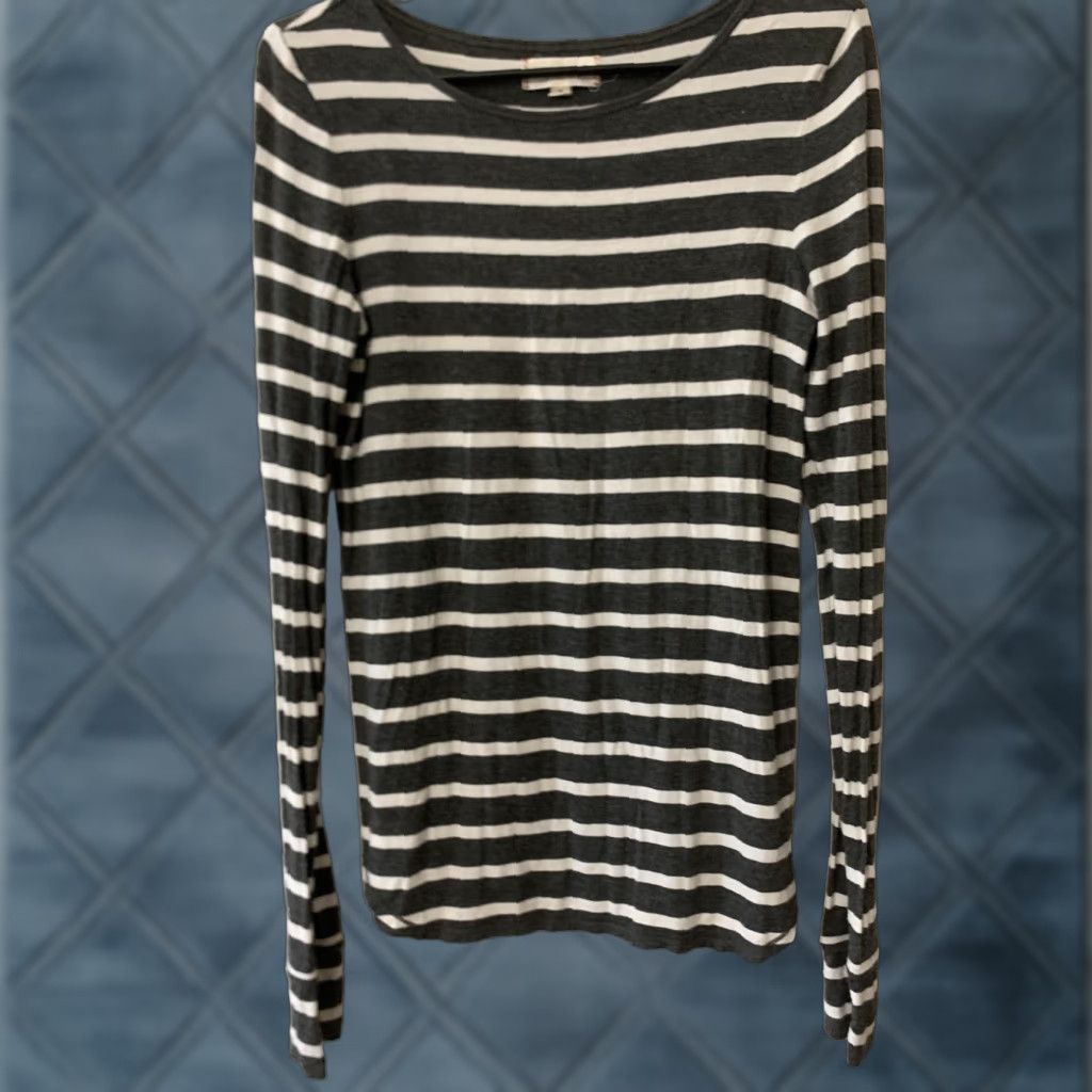 Vintage Max Studio Weekend T Shirt Dress Women Small Gray Stripe Knee Length Stretch Jersey Jewel Neck Long Sleeve Size S / US 4 / IT 40 - 1 Thumbnail