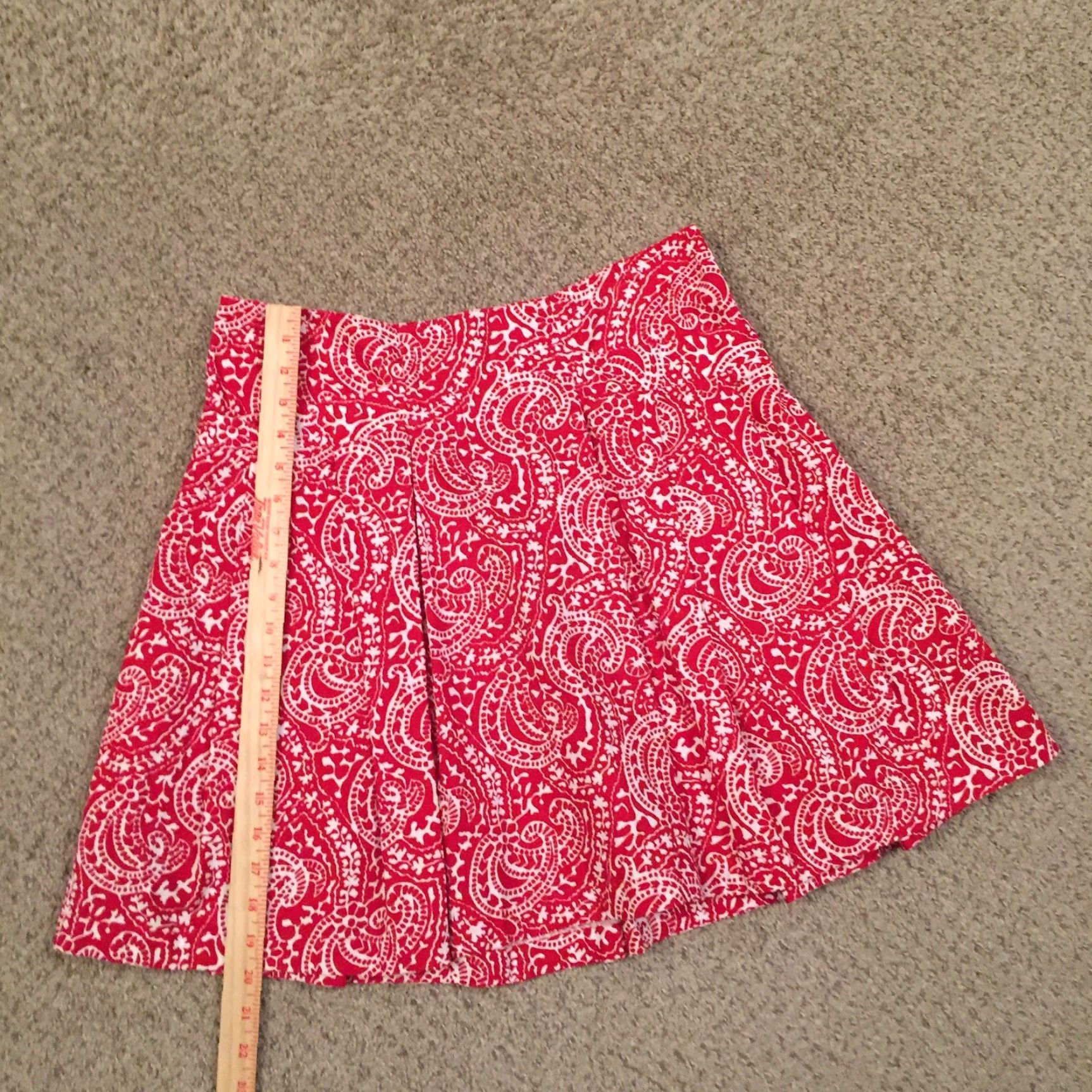 Tommy Hilfiger Tommy Hilfiger Skirt Women Short Red Paisley Pockets Unlined Zip Casual Size 8 Size 30" / US 8 / IT 44 - 4 Thumbnail