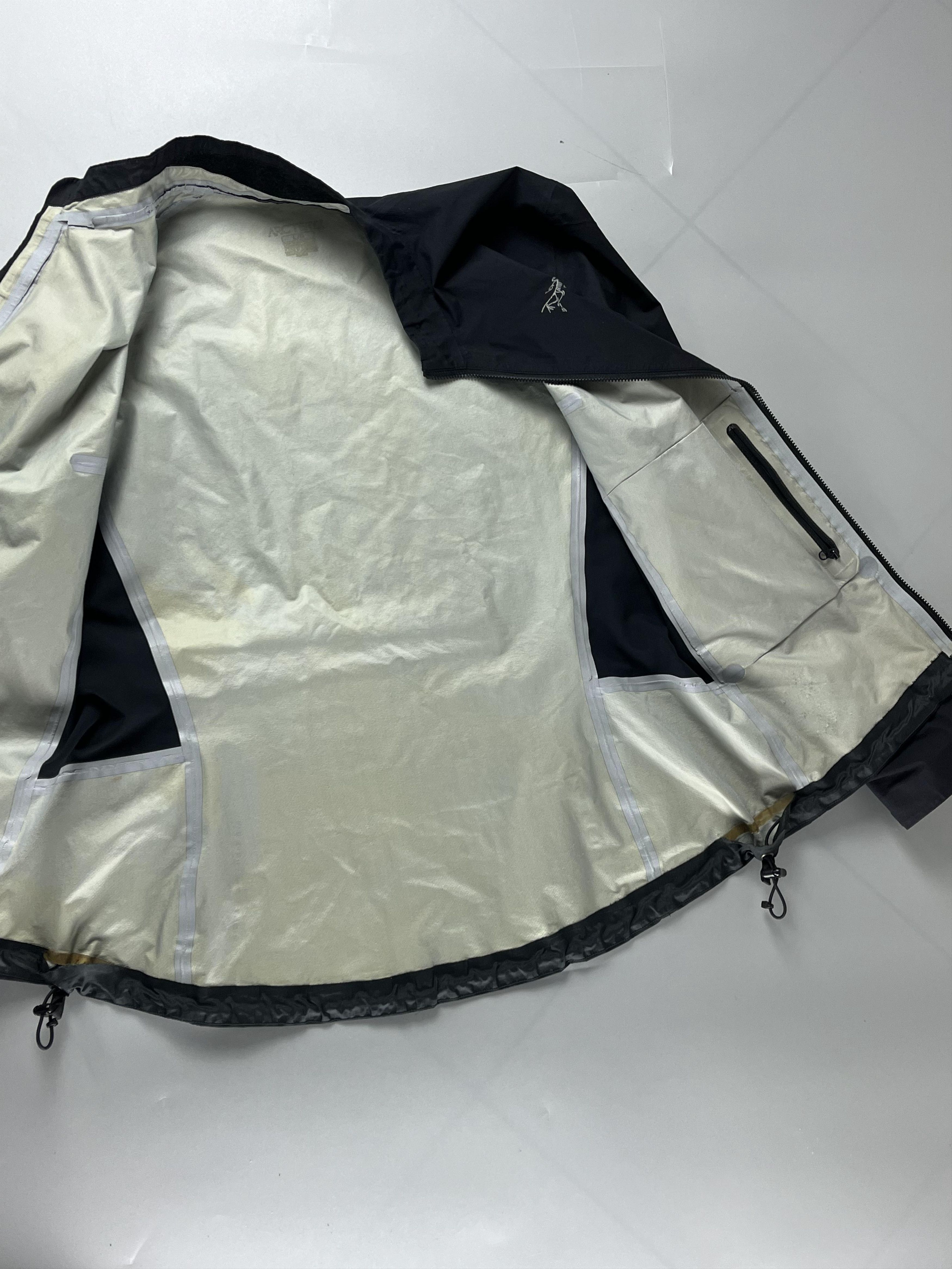Arc'teryx Rare Arc'Teryx Vintage Raincoat Size US XS / EU 42 / 0 - 5 Thumbnail