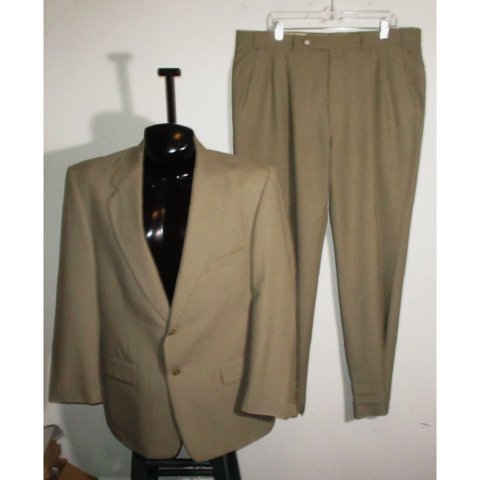 Evan Picone VINTAGE Evan Picone Tan Wool 2 Piece Suit Men's 44 Long 38X32 Brown Solid 2pc Size 44R - 2 Thumbnail