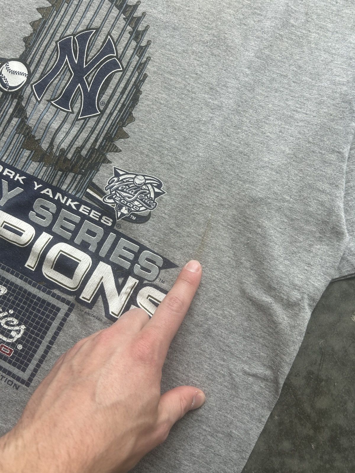 Lee × MLB × Vintage Vintage 2000 New York Yankees Subway Series Champions Tee Size US L / EU 52-54 / 3 - 4 Thumbnail