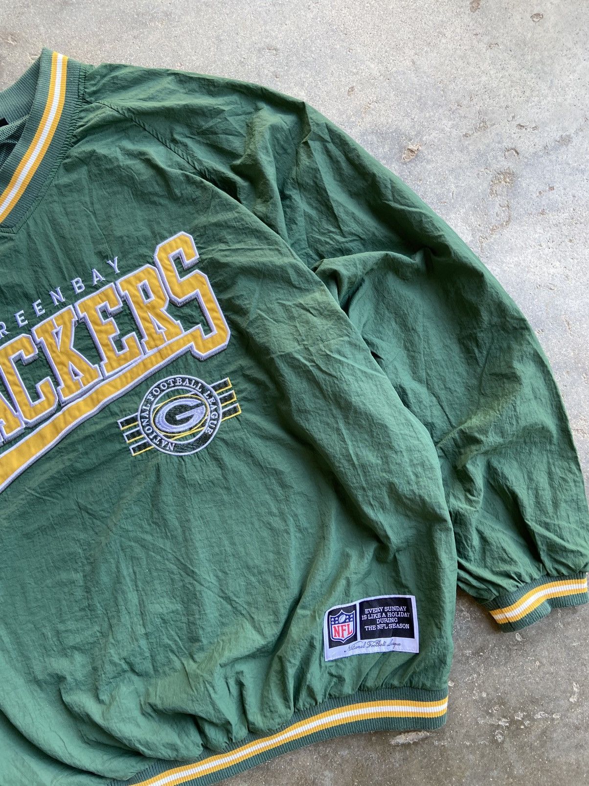 NFL VINTAGE Y2K GREENBAY PACKERS PULLOVER Size US M / EU 48-50 / 2 - 4 Thumbnail