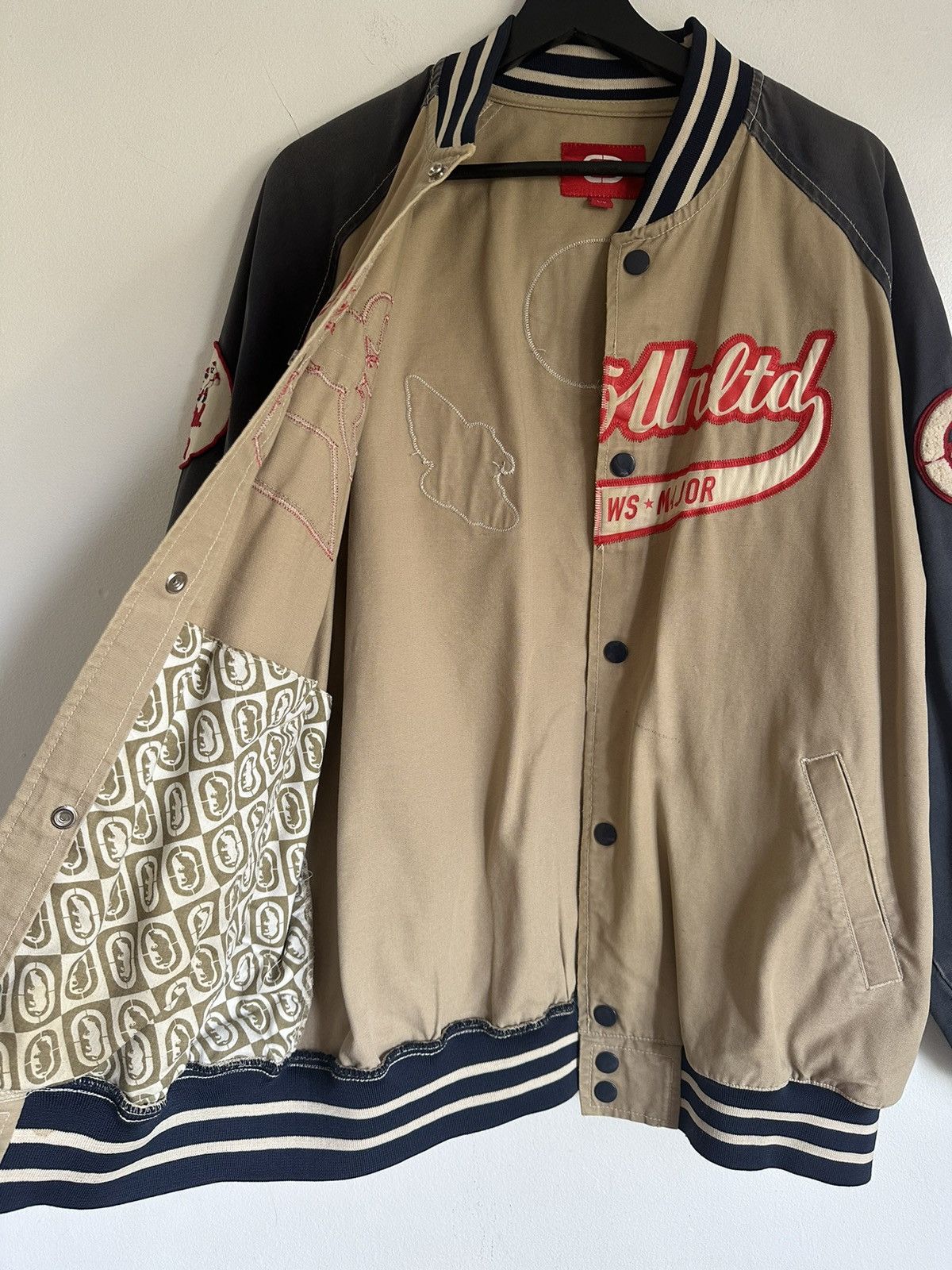 Ecko Unltd. Ecko Unlimited Varsity Bomber patched Jacket Size US L / EU 52-54 / 3 - 3 Thumbnail