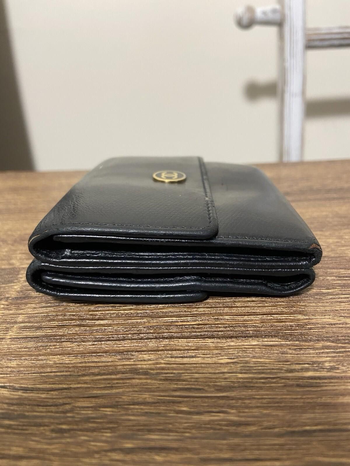 Chanel Chanel Cocobutton black leather compact trifold wallet Read* Size ONE SIZE - 6 Thumbnail