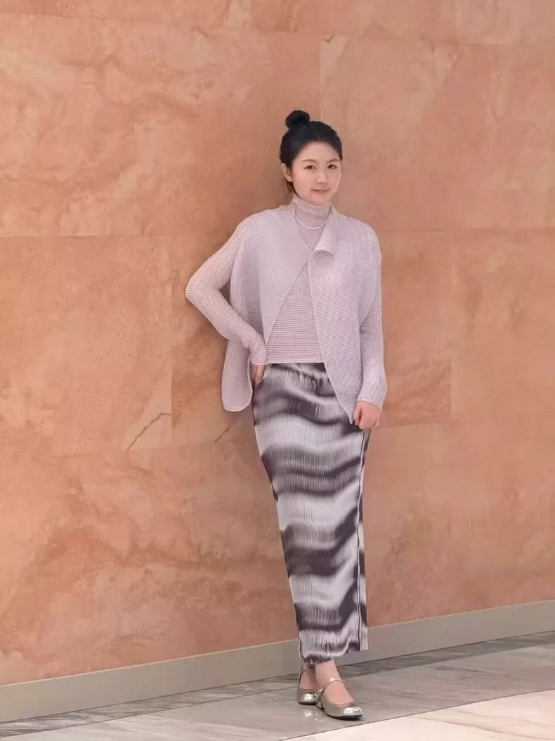 Issey Miyake Issey Miyake size:2 Main line ink-wash toothpick skirt Size 22" - 3 Thumbnail