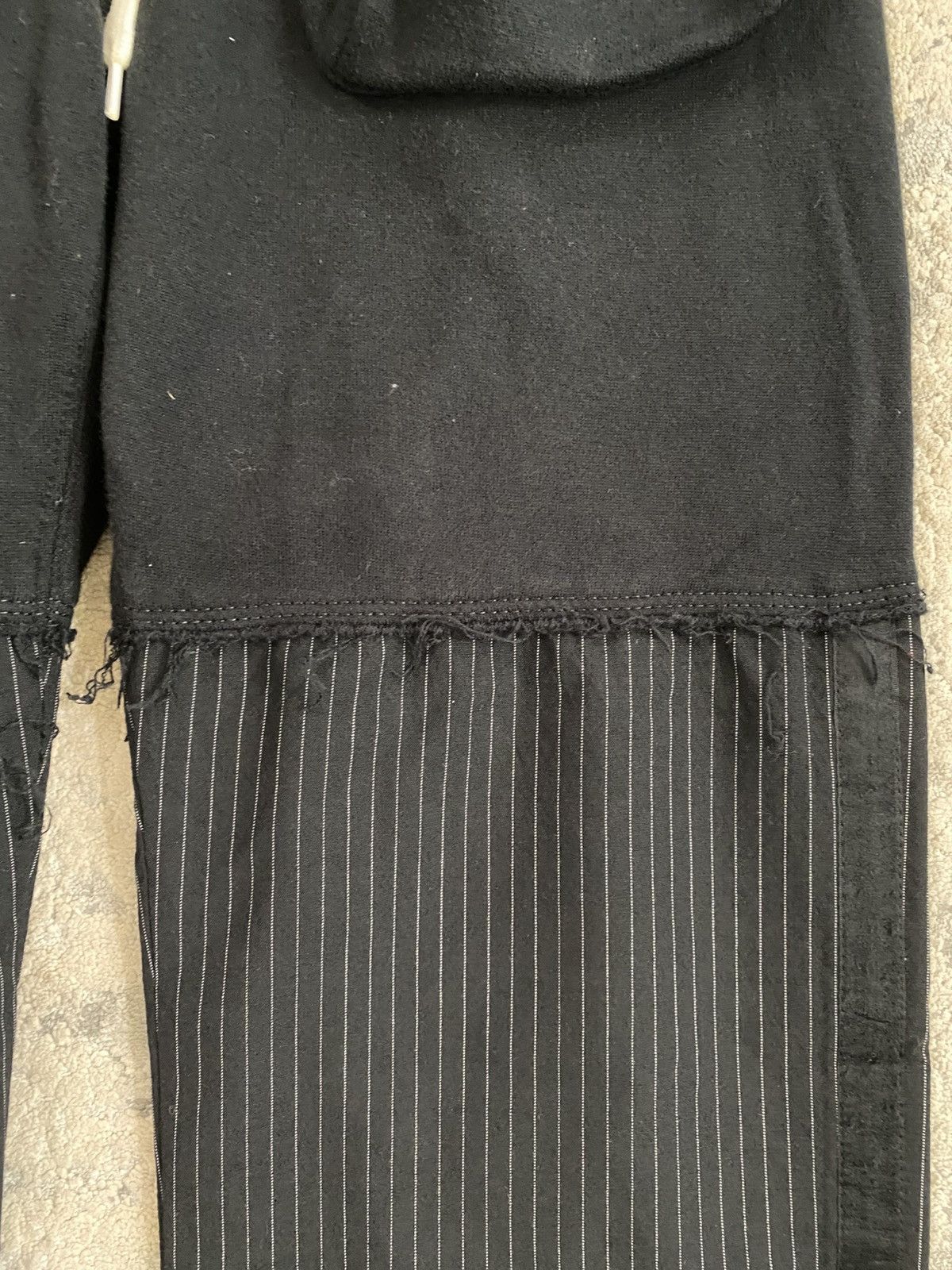 Number (N)ine AW05 The High Streets Hybrid Cargo Sweapant/Cotton Pants Size US 30 / EU 46 - 4 Thumbnail