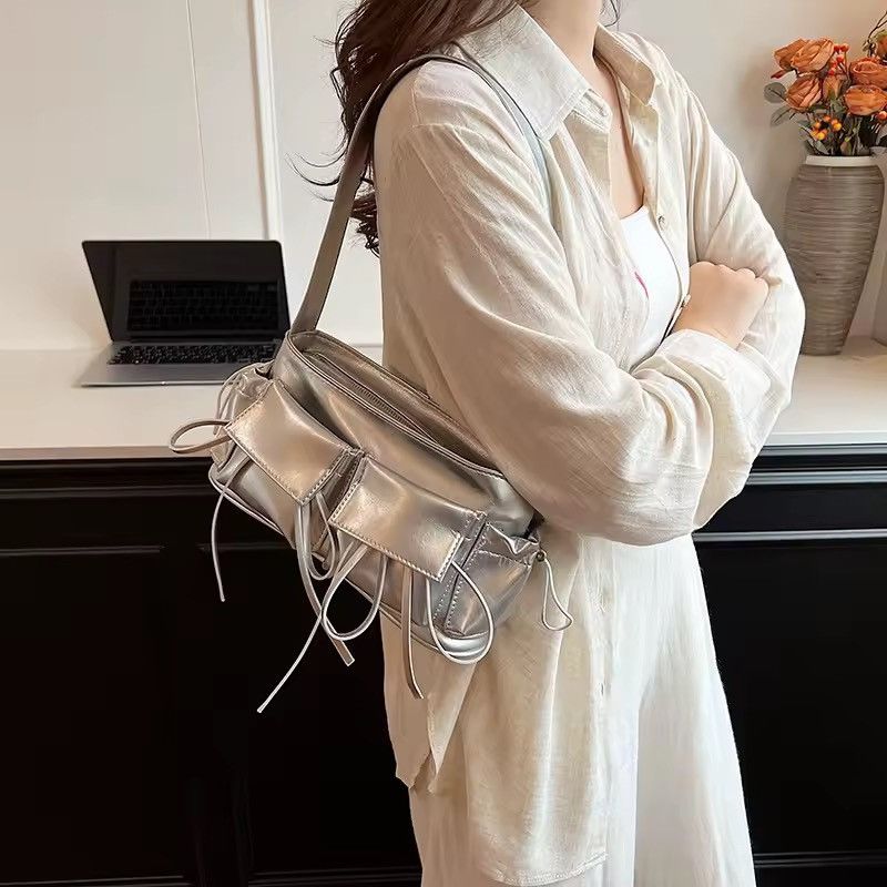 Other Vintage Y2k Style PU Leather Silver Metallic Shoulder Bag Size ONE SIZE - 3 Thumbnail