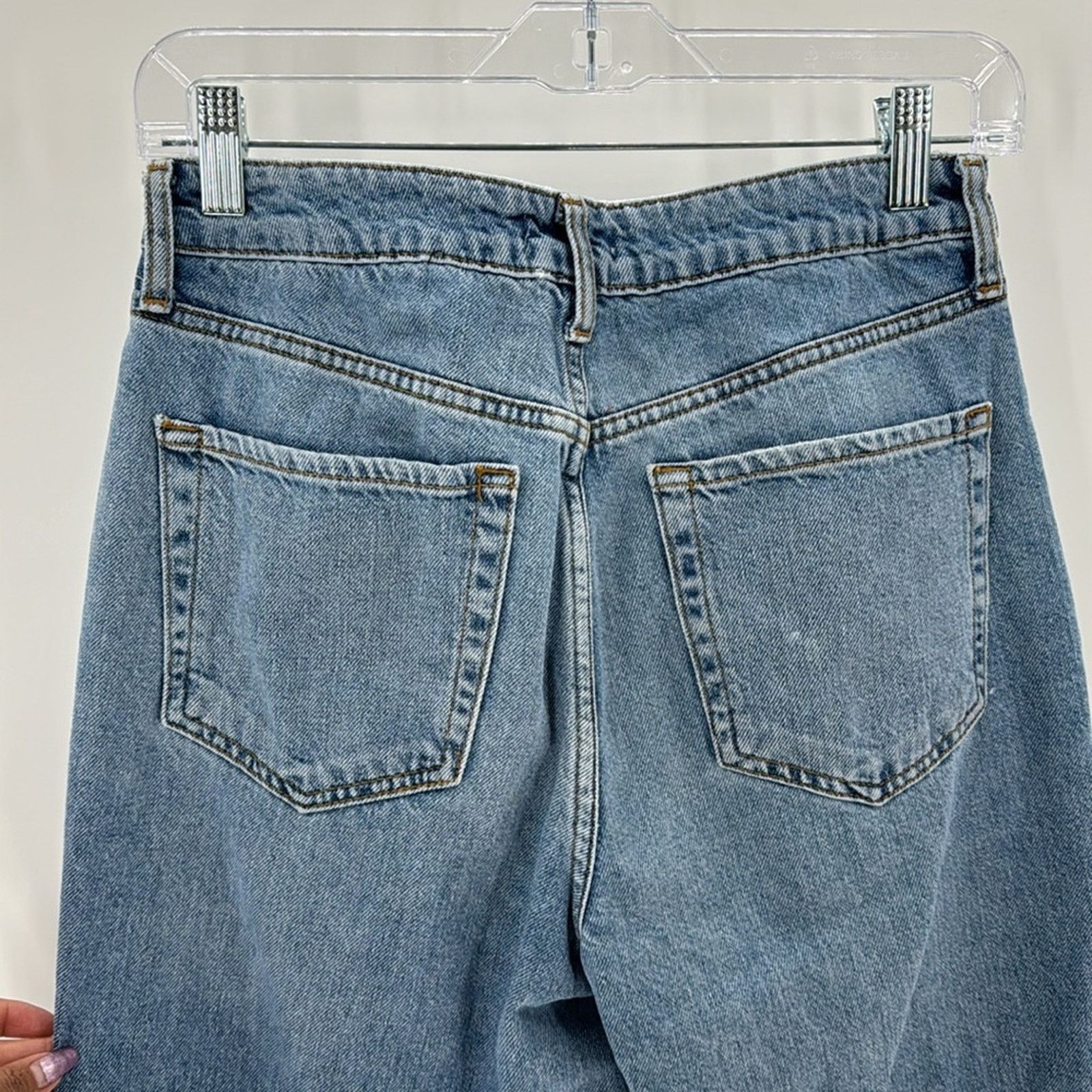 Forever 21 Forever 21 high waisted distressed tapered leg jeans sz 26 Size 26" / US 2 / IT 38 - 6 Thumbnail