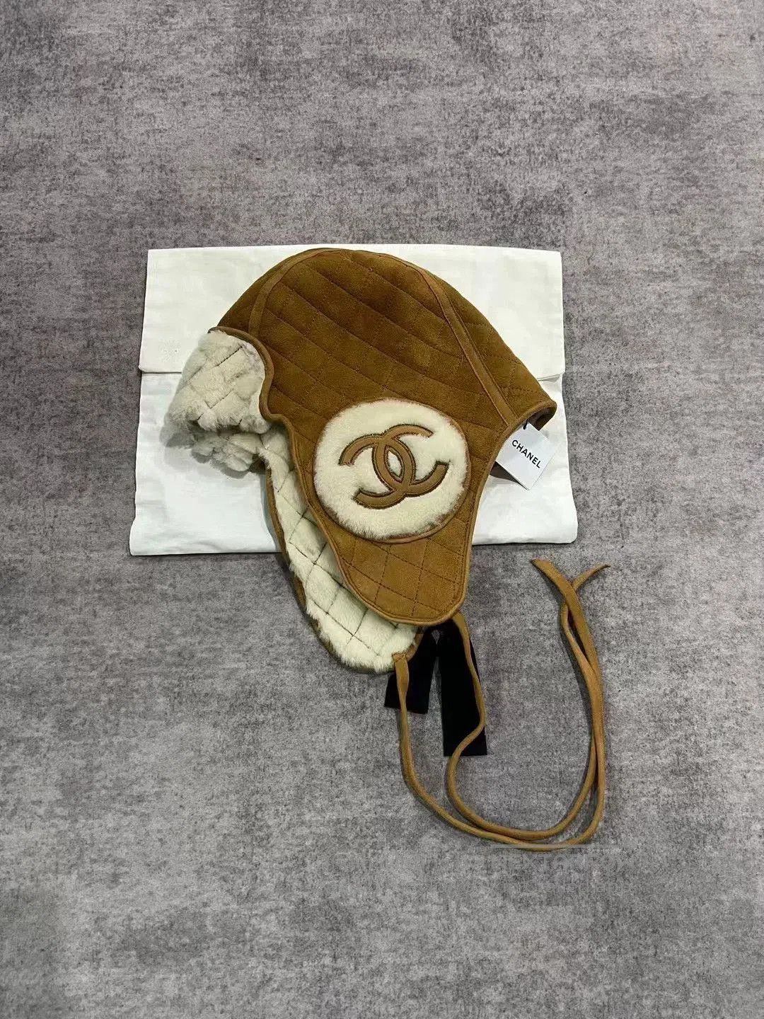 Chanel chanel khaki fleece hat. Size ONE SIZE - 1 Thumbnail