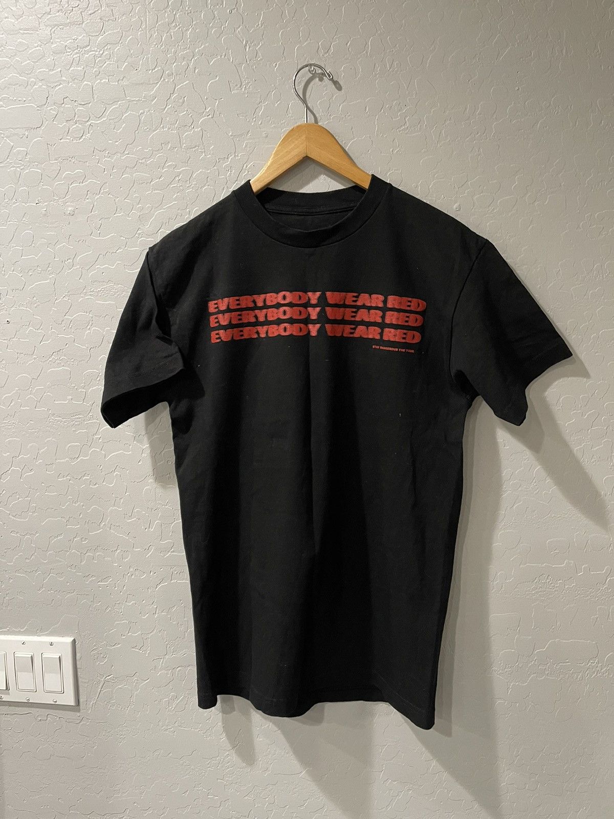 2018 YG “Stay Dangerous” Tour Merch Rap Music Shirt Medium