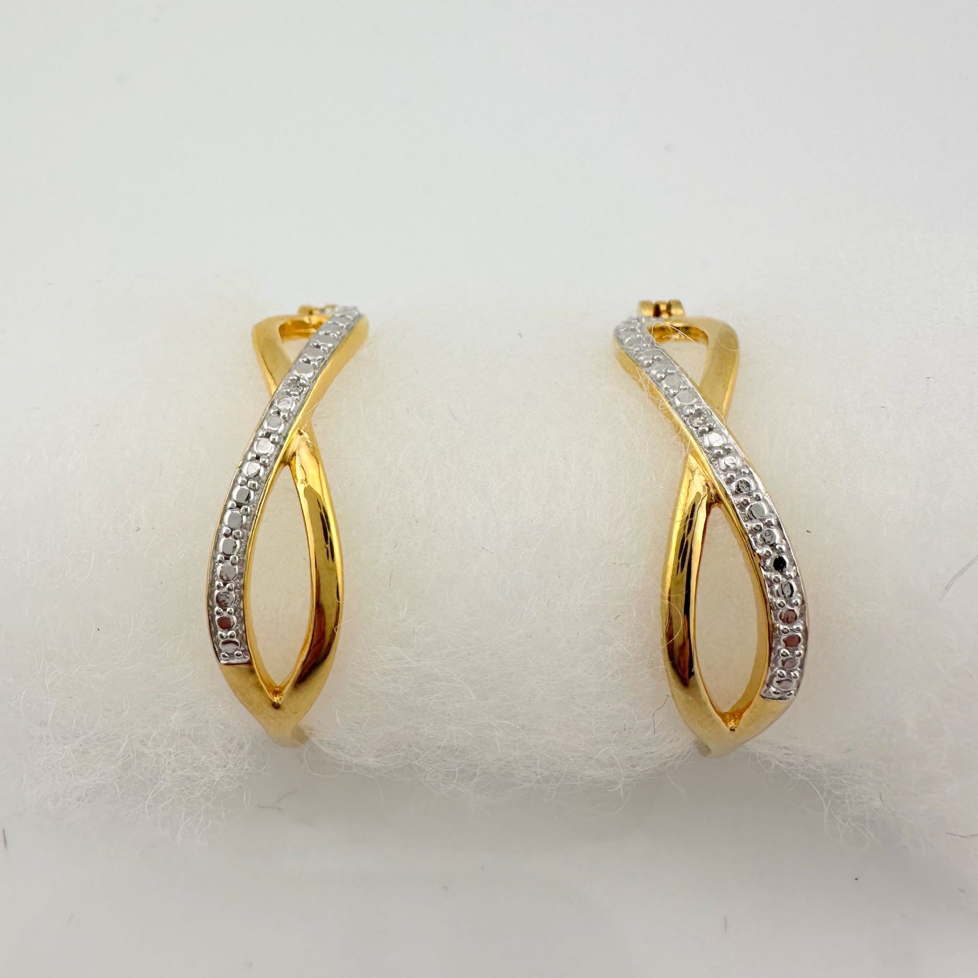 Other Beautiful Infinity Hoop Earrings Sterling 14kt Gold Overlay Size ONE SIZE - 1 Thumbnail