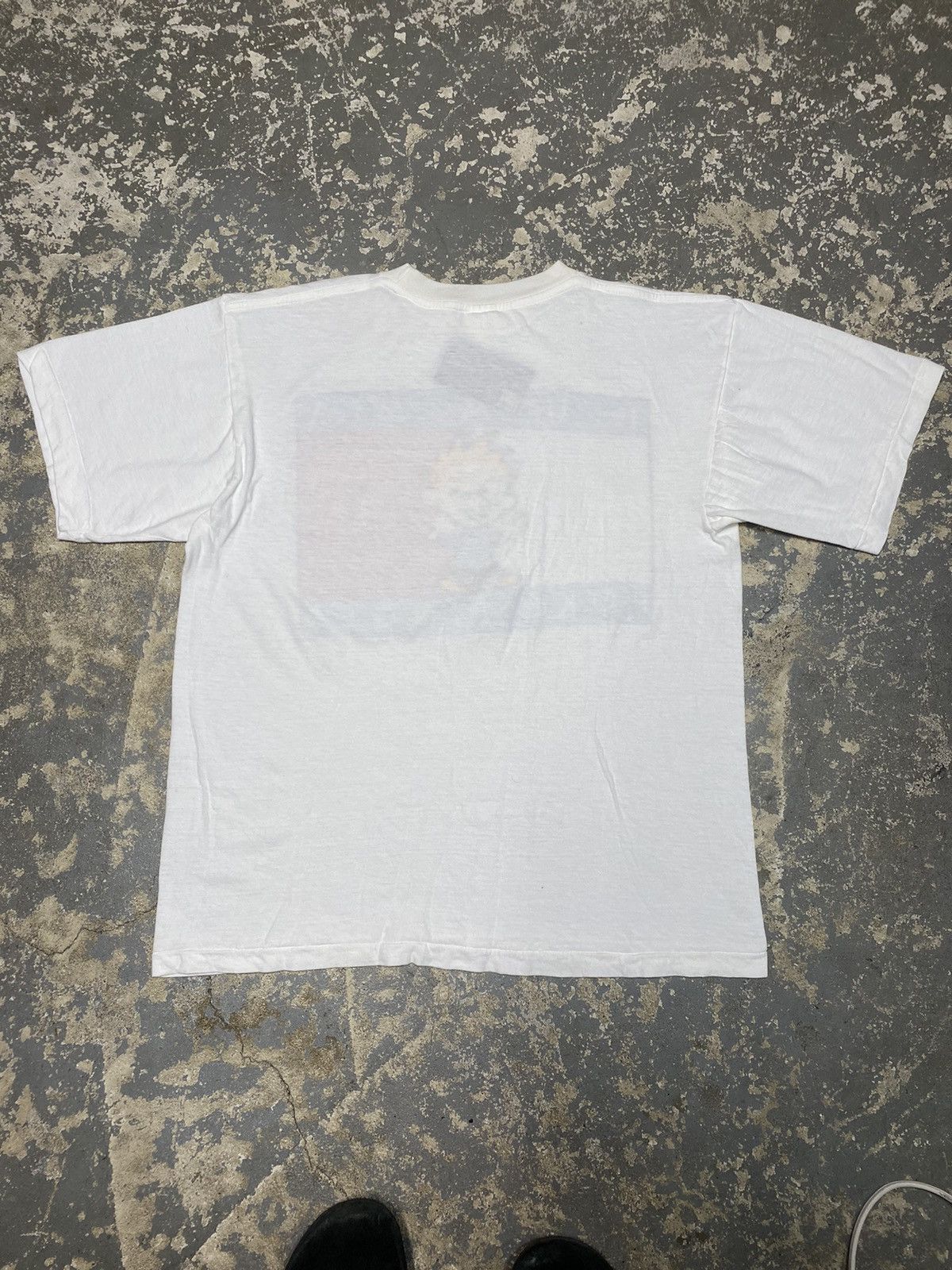 Japanese Brand × Vintage Vintage Tummy Poke Finger Calvin And Hobbes Parody 90 Tshirt Size US L / EU 52-54 / 3 - 5 Thumbnail