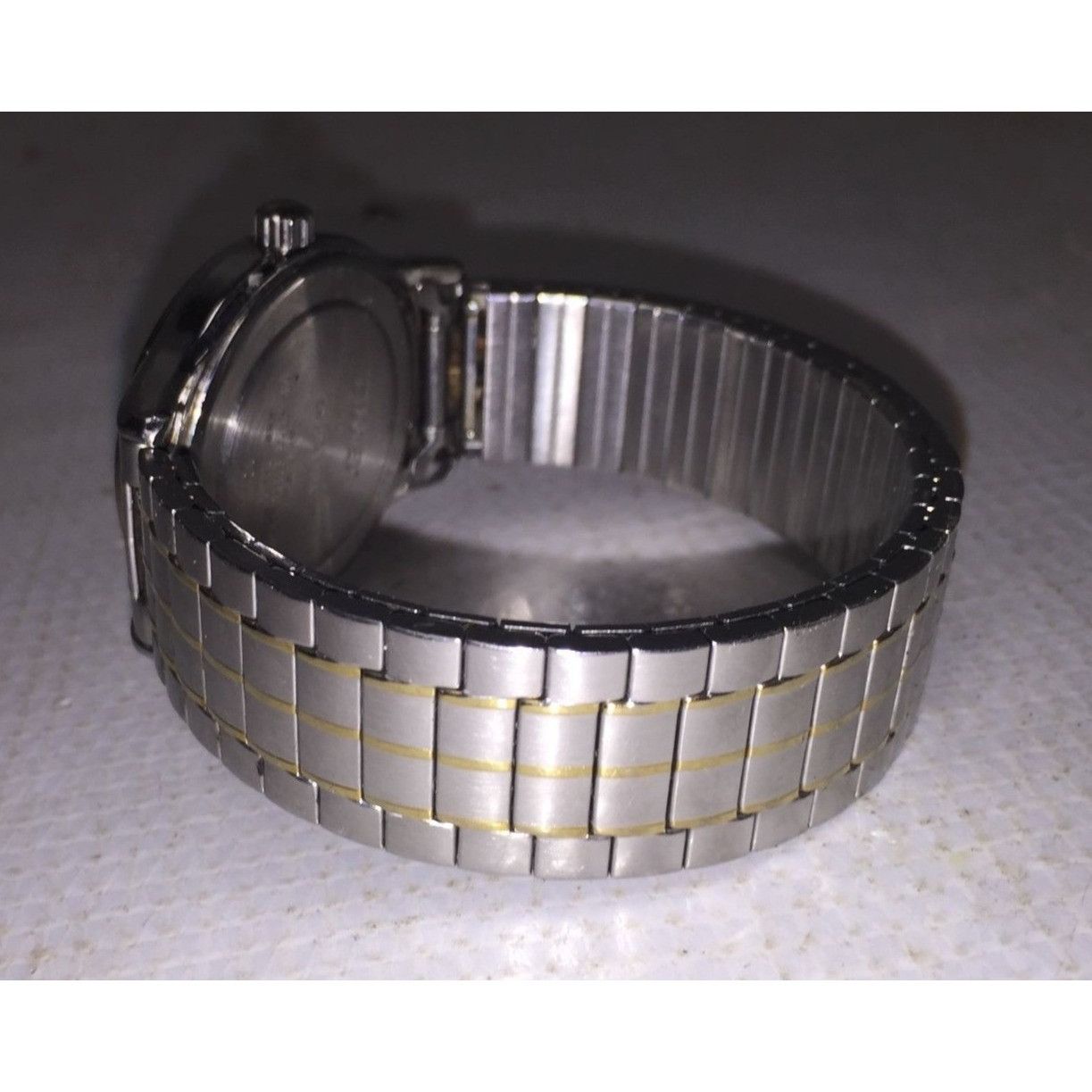 Timex Vintage Silver Toned TIMEX Watch- Untested/Unsure if this Wo Size ONE SIZE - 3 Thumbnail
