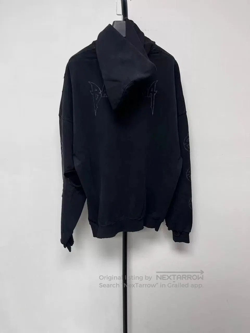 Balenciaga black hooded long sleeve sweatshirt. Size S / US 4 / IT 40 - 2 Thumbnail
