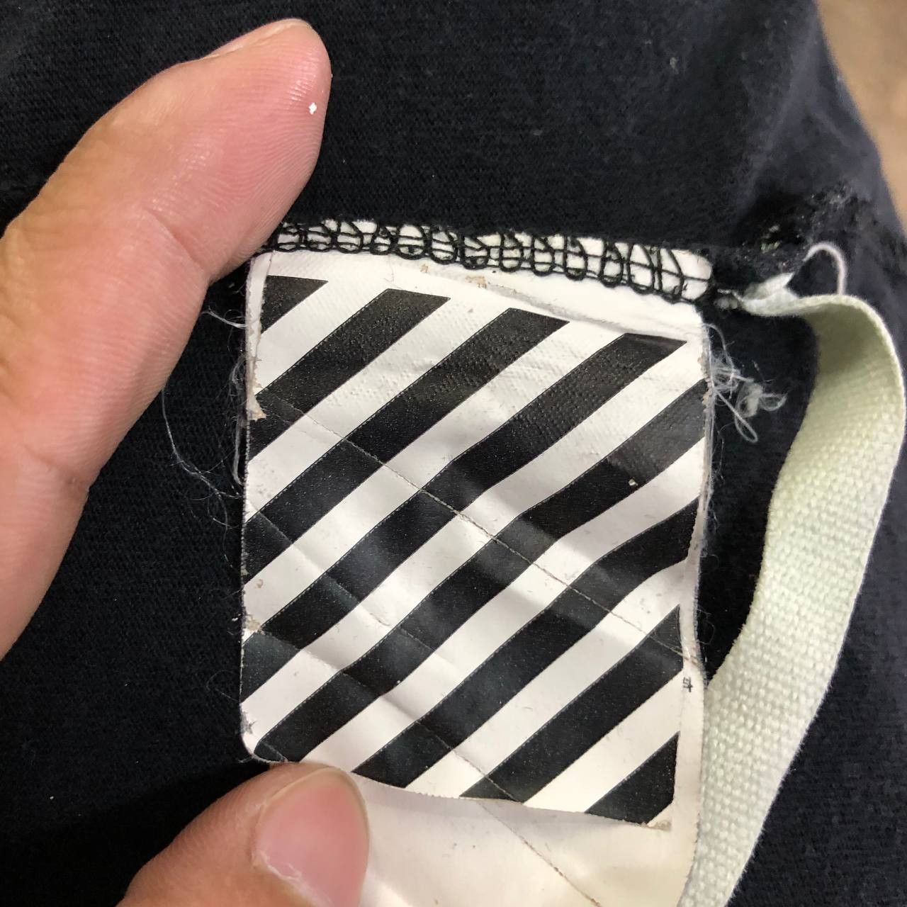 Off-White Off-White Galaxy Arrows XS (Fits Med) Size US M / EU 48-50 / 2 - 9 Thumbnail