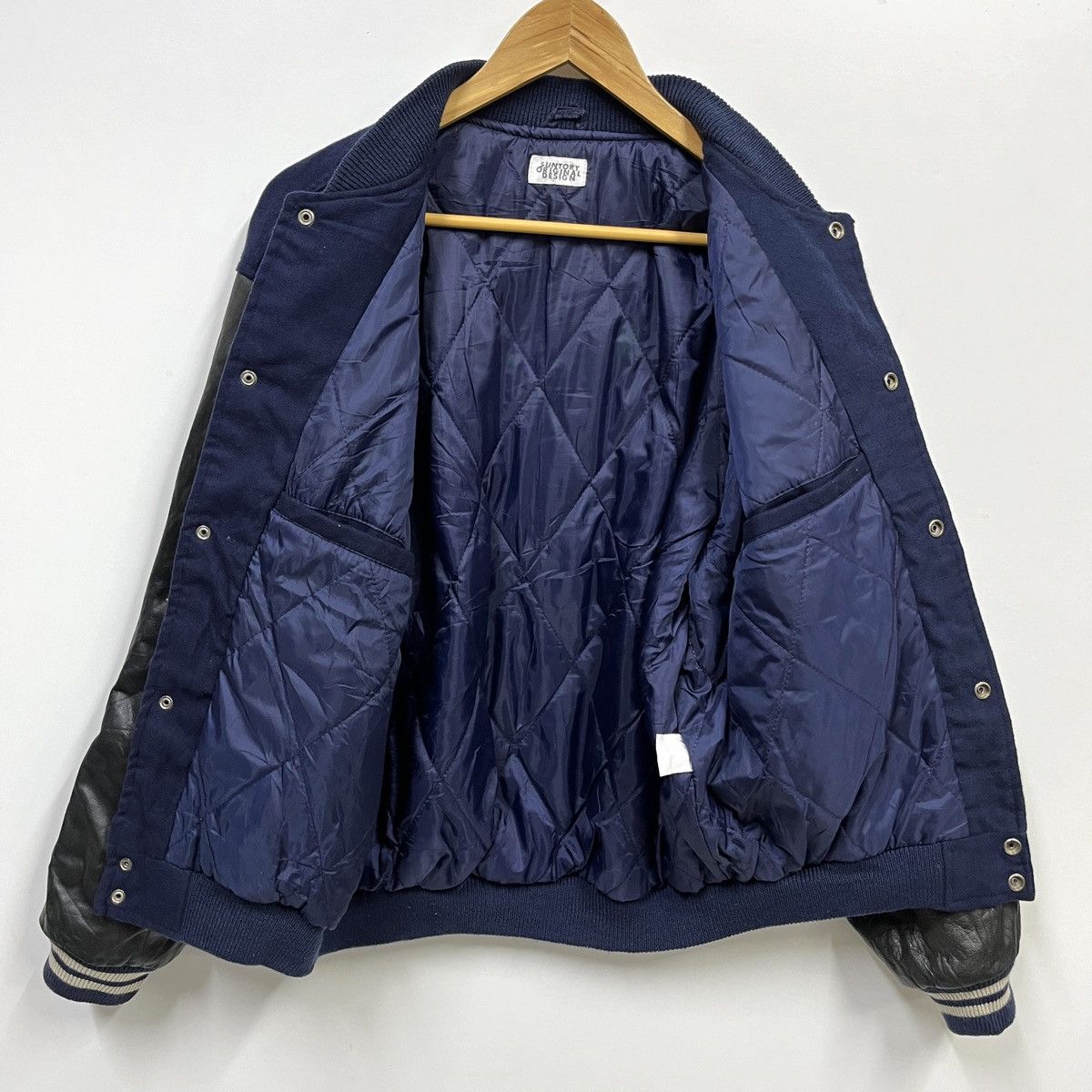 Japanese Brand Suntory BOSS Coffee Varsity Bomber Jacket Leather Sleeves L Size US L / EU 52-54 / 3 - 10 Thumbnail
