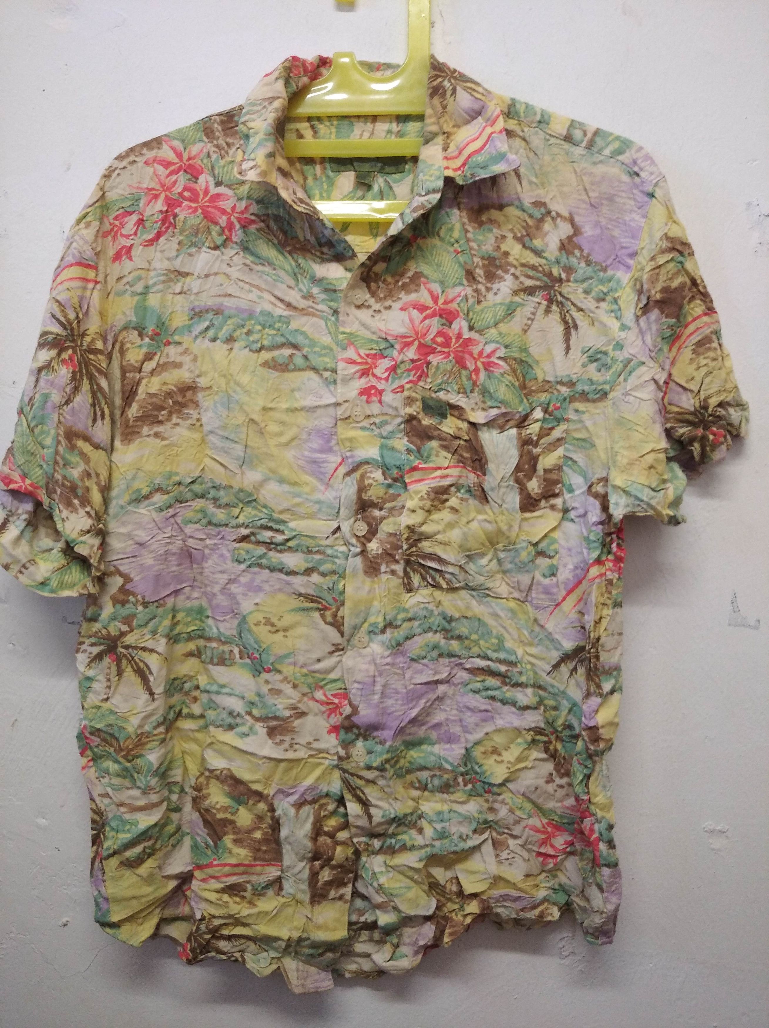 Vintage guess by Georges marciano rayon hawaiian shirt