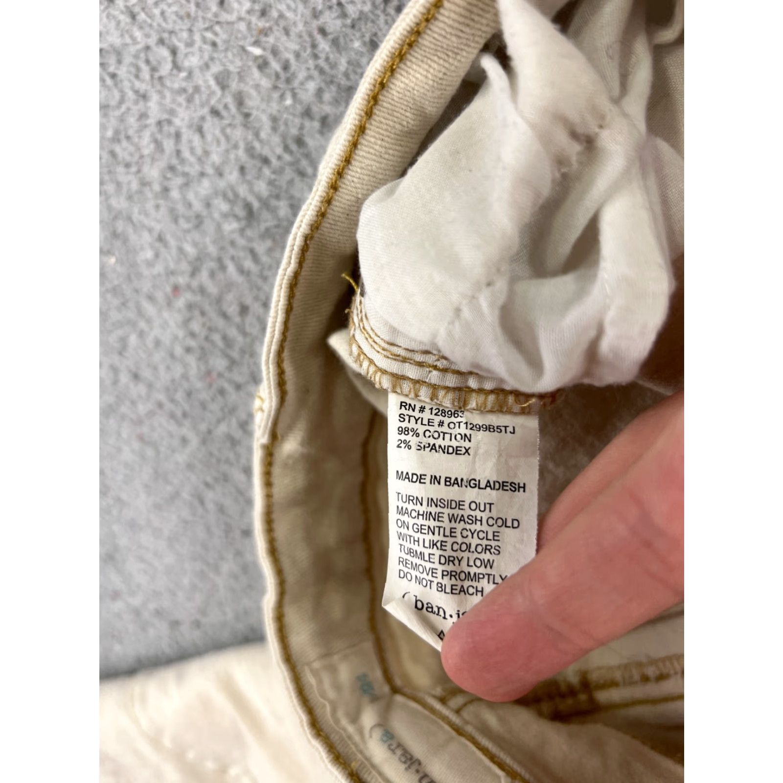 Vintage Ban Jara Jeans Women Beige Denim 22x30 Mid Rise Flared 30 Inseam Cotton Blend 5-Pocket Embroidered Casual Pants Mens? Wait no. End with Womens. Size 25" / US 0 / IT 36 - 7 Thumbnail
