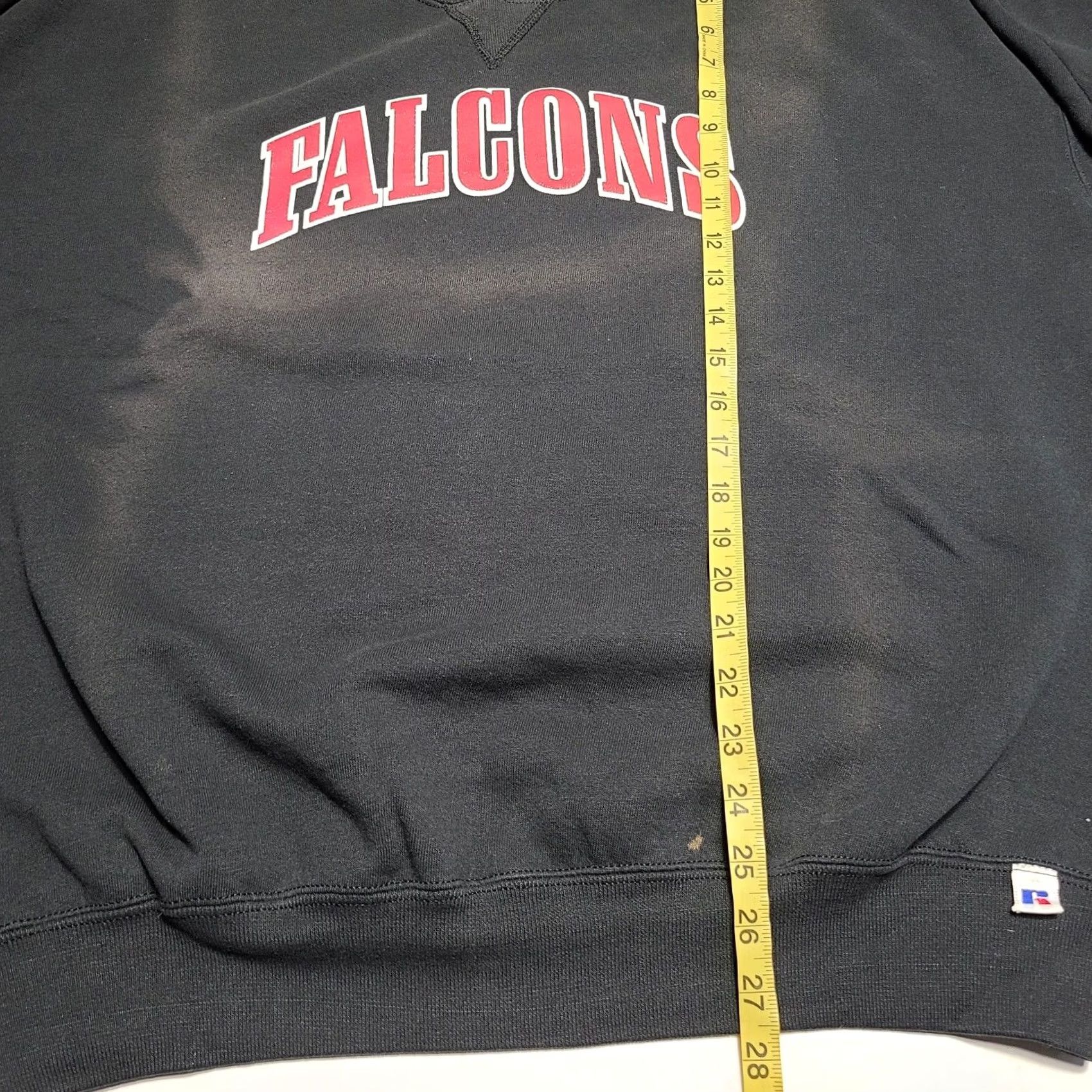 Russell Athletic VINTAGE Russell Athletic Atlanta Falcons Sweatshirt 2XL Black Mens Crew Neck Pullover Sweatshirt Sun Faded Size US XXL / EU 58 / 5 - 5 Thumbnail