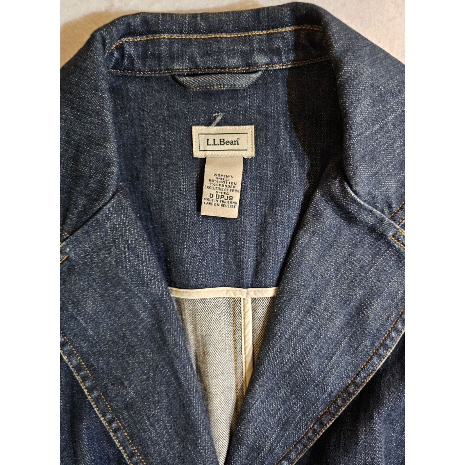 Vintage L.L. Bean Denim Jacket Women Size 6-Reg Blue Long Sleeve 2 Button Medium Wash Jacket Womens Regular Blue 6 Reg Denim Jacket Size M / US 6-8 / IT 42-44 - 3 Thumbnail