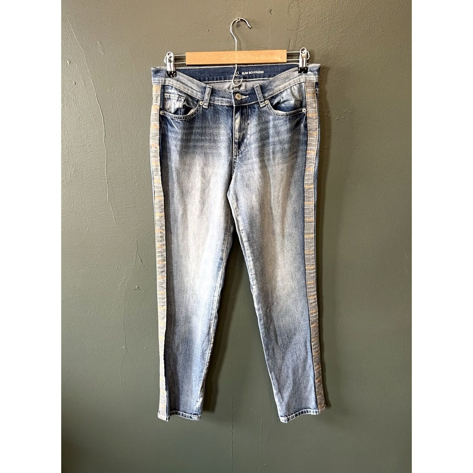 Vintage NY&C Slim Boyfriend Light Wash Straight Leg Jeans 28in 10 Blue Denim Womens Regular Boho Festival Vintage: No (not needed) Size 28" / US 6 / IT 42 - 2 Thumbnail