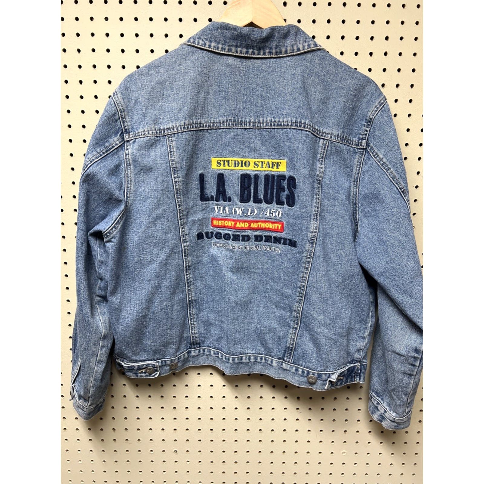 Vintage VINTAGE L.A. Blues Denim Jean Jacket Studio Staff Embroidered Women M Light Blue Grunge Jacket Size 32" / US 10 / IT 46 - 3 Thumbnail