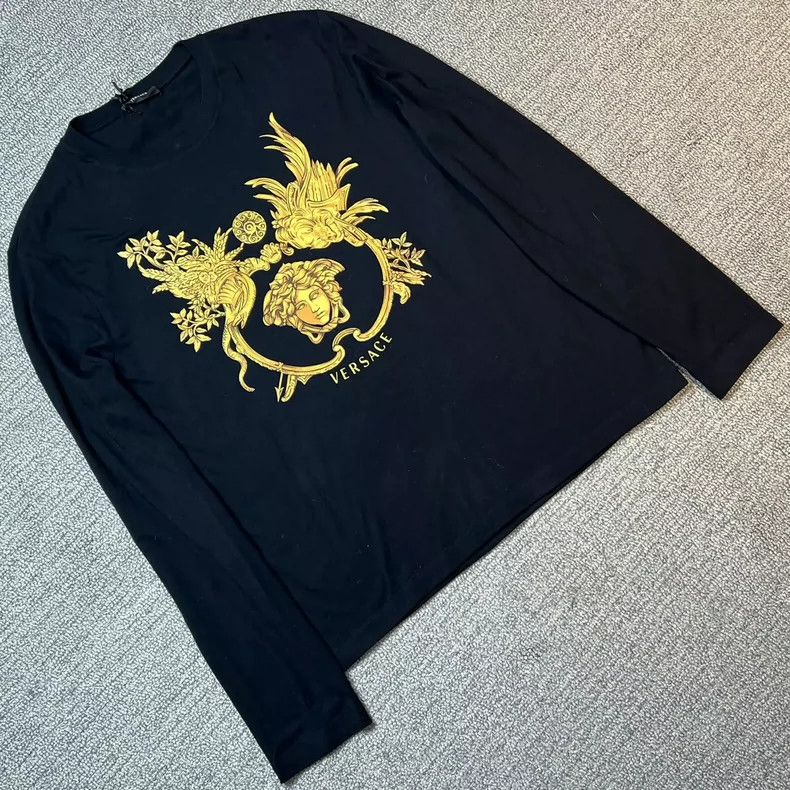 Versace Versace Medusa long-sleeved T-shirt in black and gold Size XXL / US 16-18 / IT 52-54 - 5 Thumbnail
