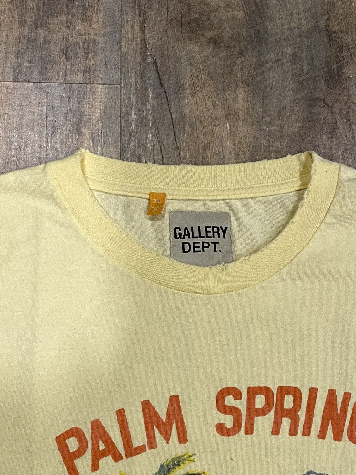 Gallery Dept. RARE Gallery Dept Palm Springs Souvenir Blue Logo Yellow Tee Size US XL / EU 56 / 4 - 5 Thumbnail