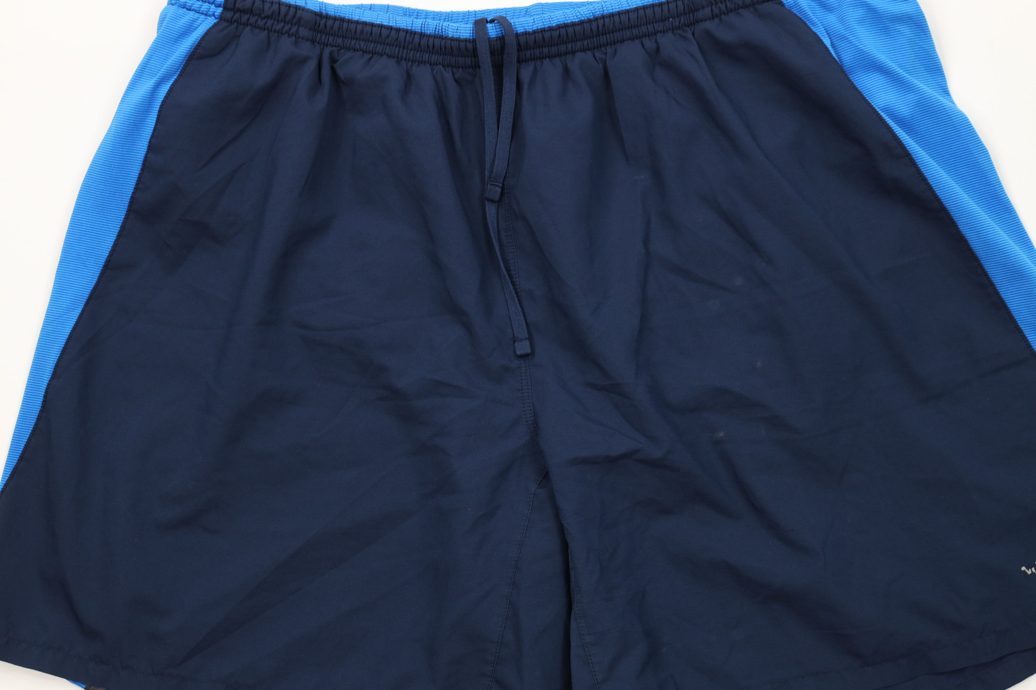 The North Face The North Face Reflective Lined Running Jogging Shorts Size US 34 / EU 50 - 3 Thumbnail