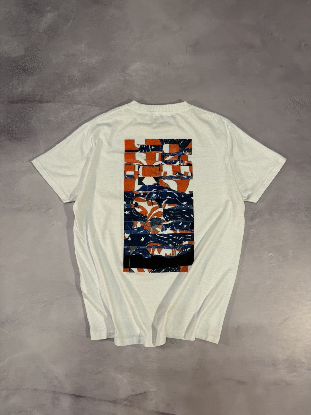 1017 ALYX 9SM 1017 Alyx 9sm Abstract Print Tee(White/L) Size US L / EU 52-54 / 3 - 1 Thumbnail