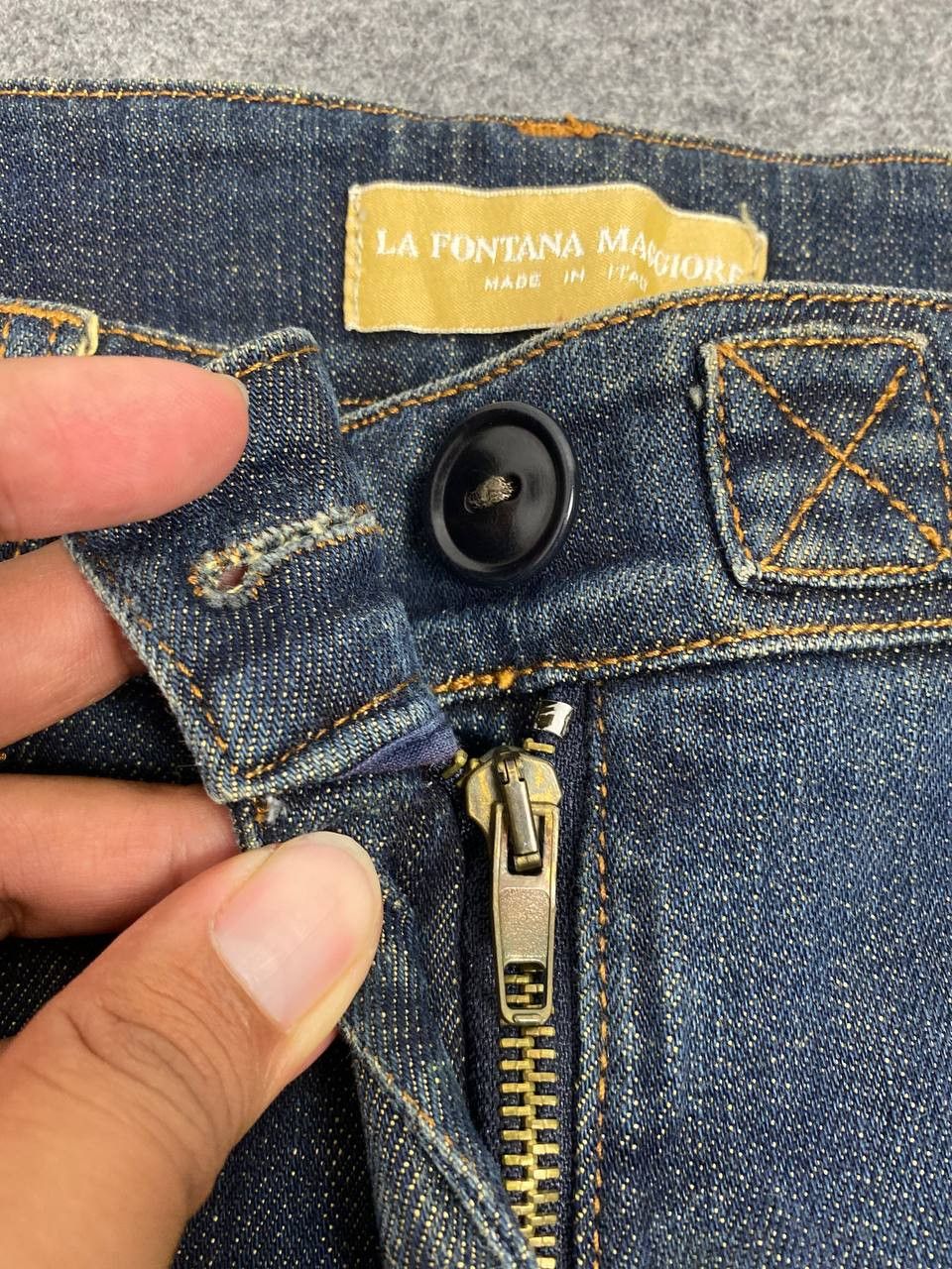 Italic la fontana maggiore italy low bootcut denim Size 32" / US 10 / IT 46 - 9 Thumbnail