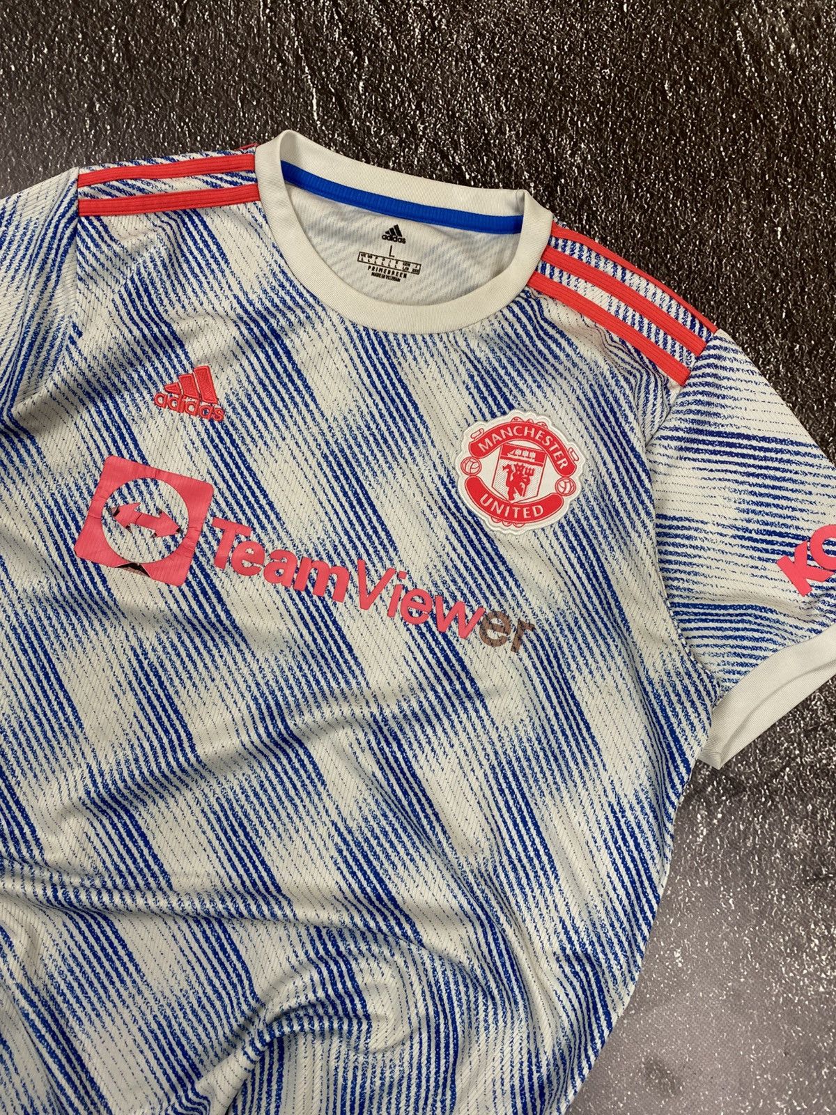 Adidas 2021 2022 Adidas Manchester United White Pink Soccer Jersey Size US L / EU 52-54 / 3 - 2 Thumbnail