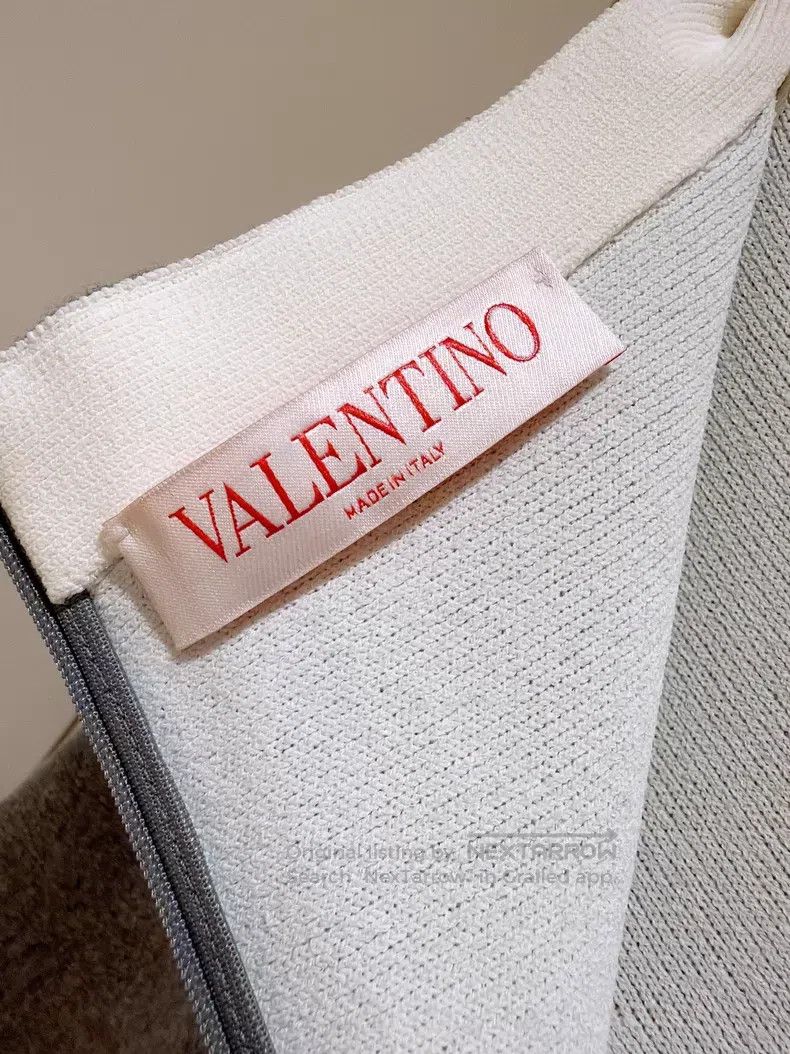 Valentino Valentino Logo embroidery Grey umbrella knit skirt Size S / US 4 / IT 40 - 7 Thumbnail