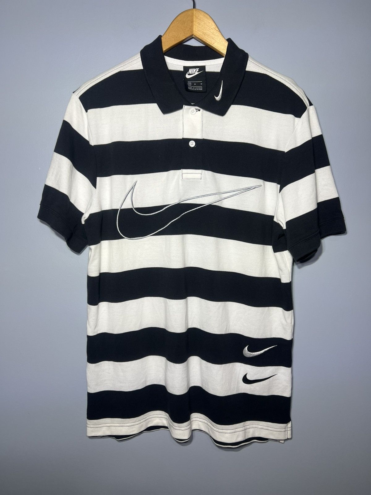 Nike Nike Swoosh Polo Mens Medium Black White Striped CJ4909-011 Size US M / EU 48-50 / 2 - 2 Thumbnail