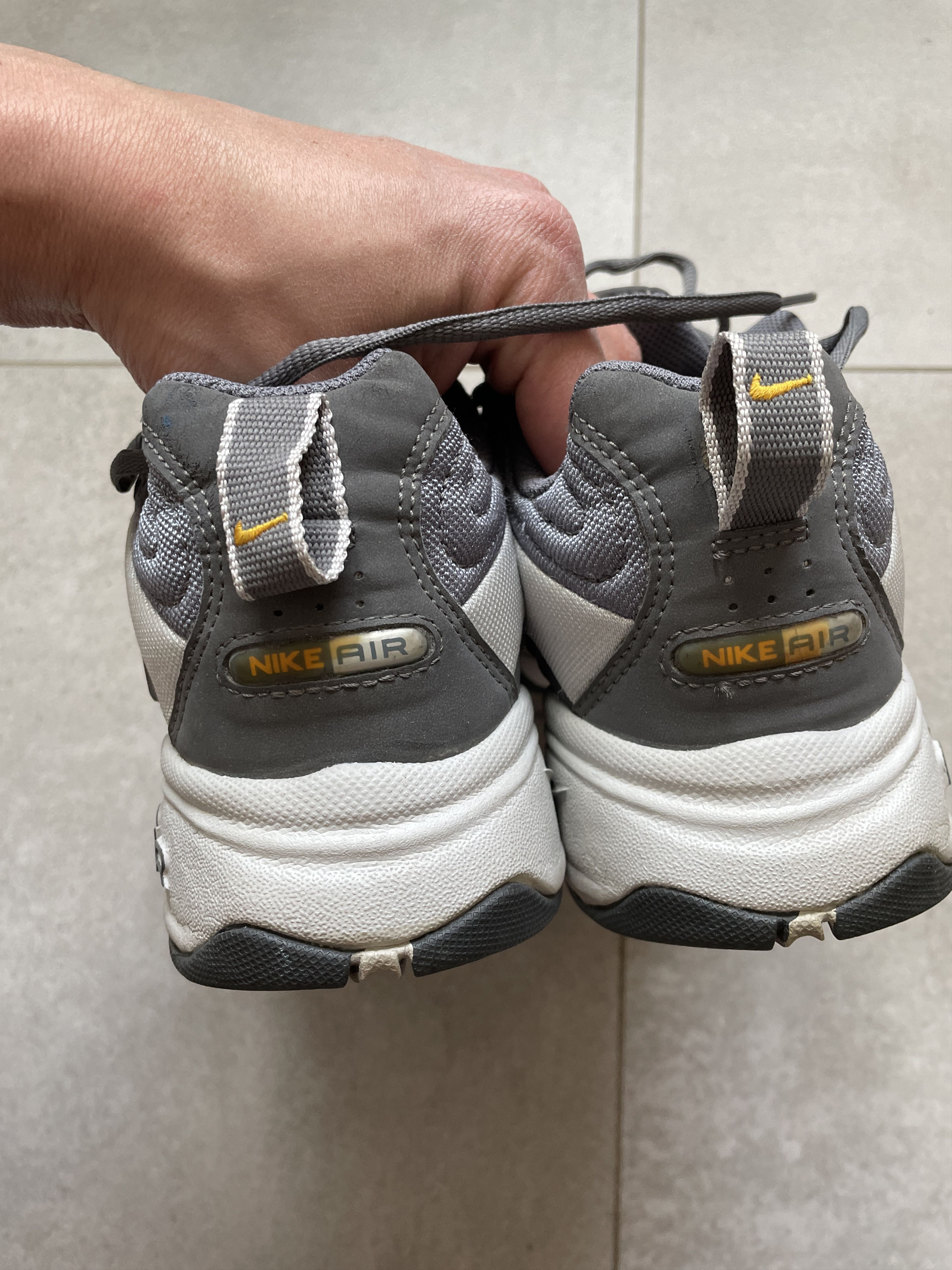 Nike × Vintage Y2K NIKE AIR GREY CROSS TRAINING SNEAKER Size US 9 / EU 42 - 4 Thumbnail