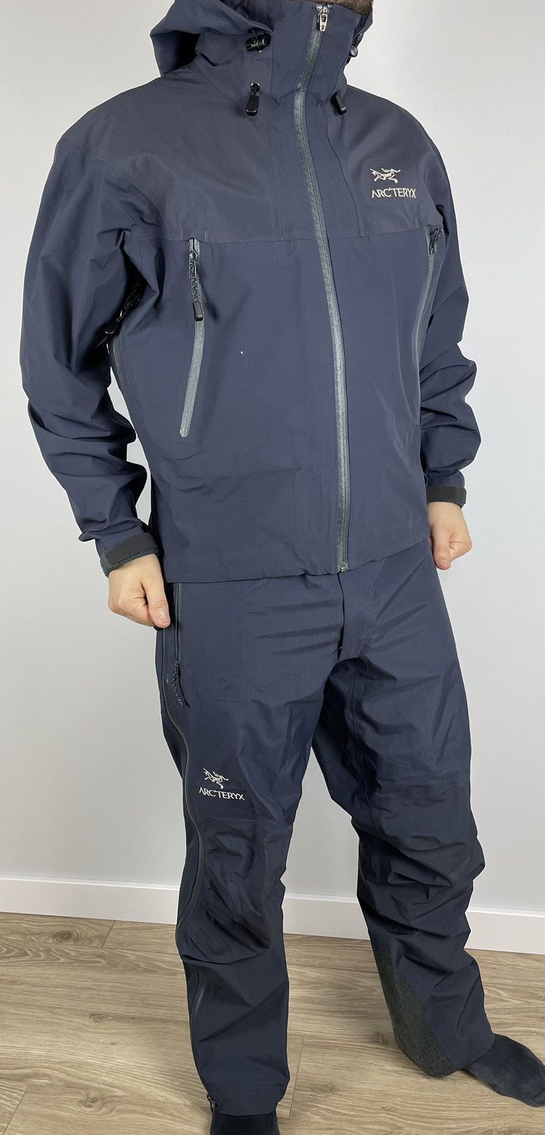 image of Arc’Teryx Beta Ar Jacket Pants Suit 1999 Gore-Tex Arcteryx in Blue, Men's (Size Medium)