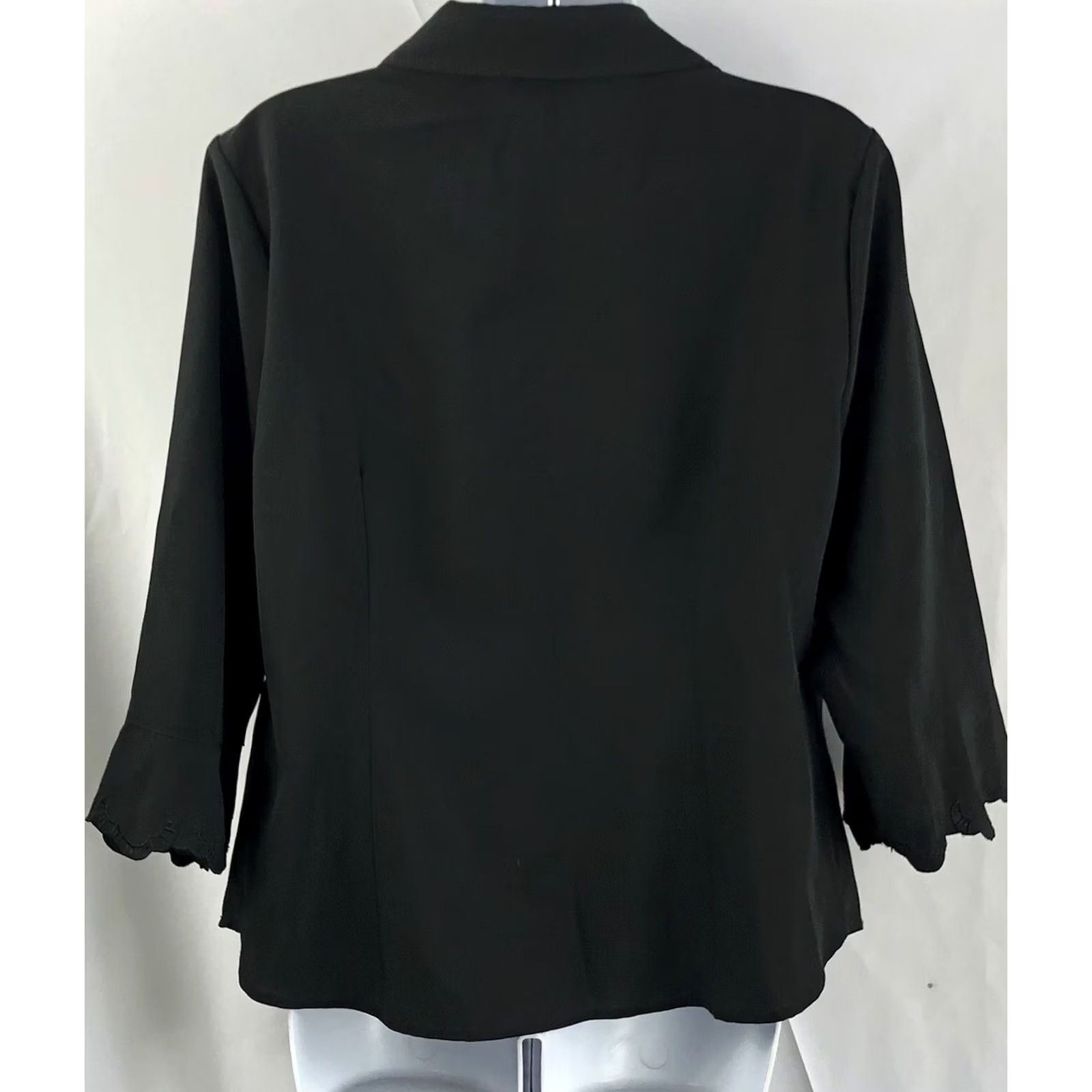 Vintage Covington Top Blouse M Black Embroidered Scalloped 3/4 Sleeve Button Up Womens Shirt Size M / US 6-8 / IT 42-44 - 3 Thumbnail
